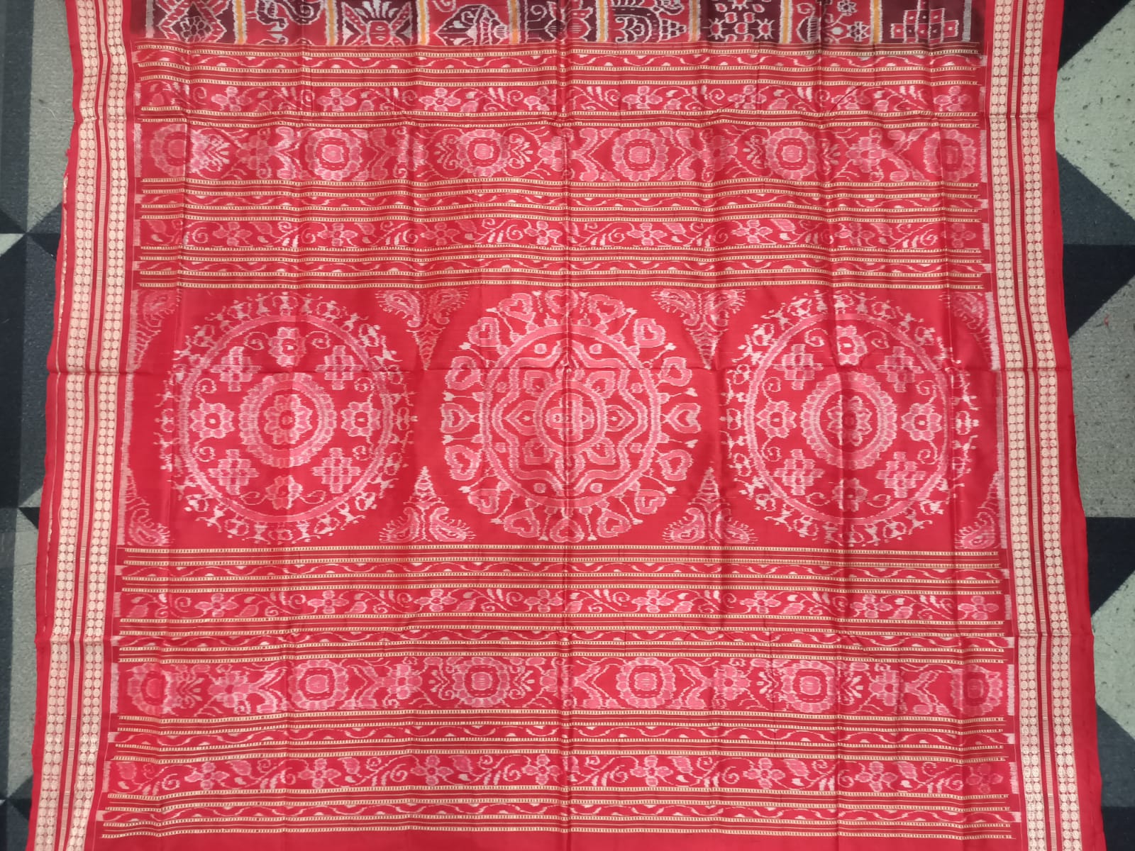 Coffee Red Nabakothi Design Sambalpuri Silk Saree