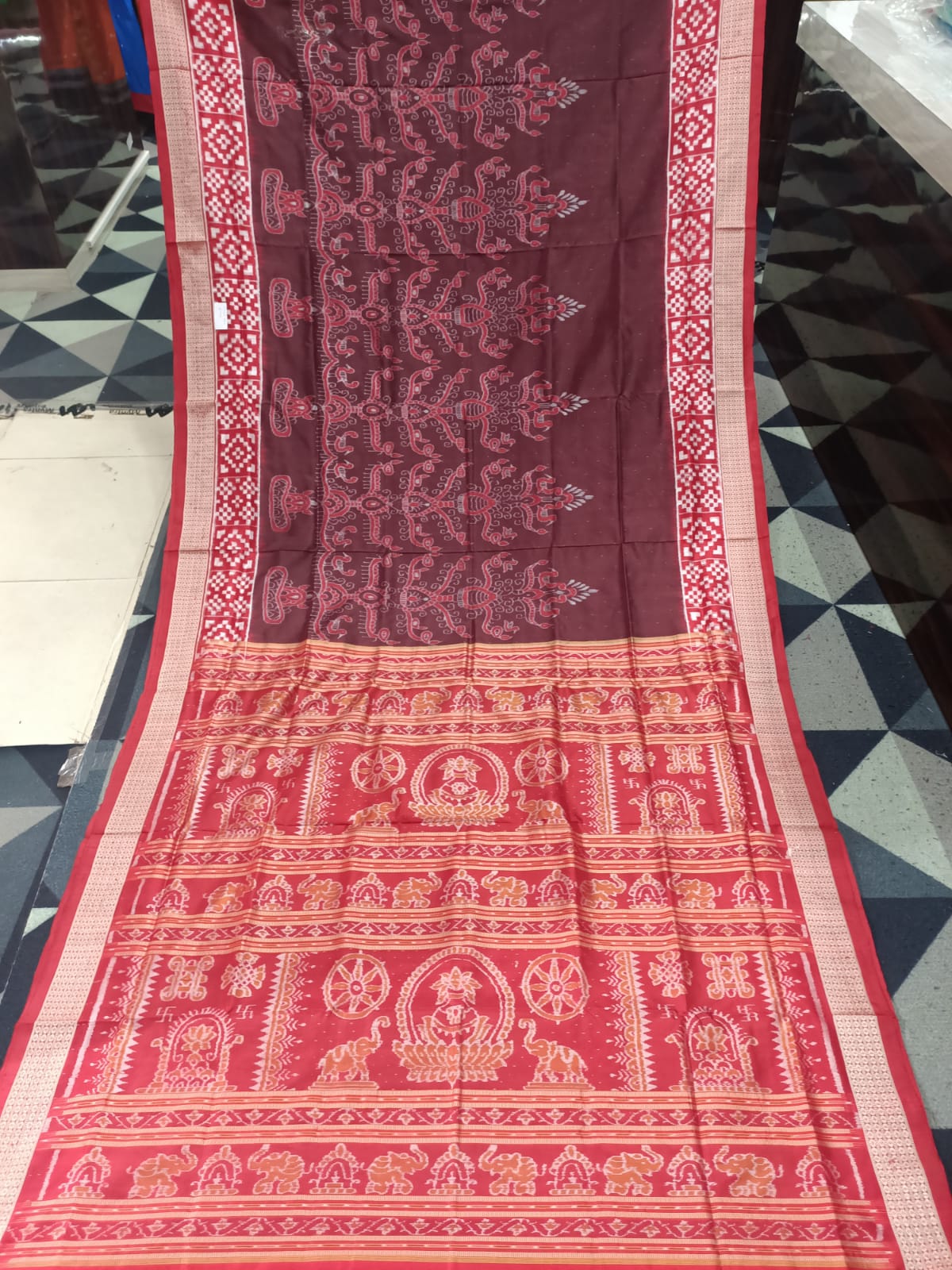 Coffee Maroon Akhanda Dipa & Scot Pasapali Design Sambalpuri Silk Saree