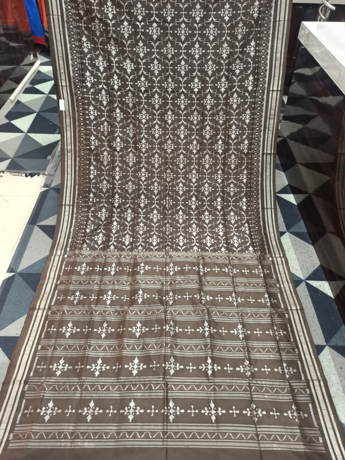 Dark Mehendi Flower Design Sambalpuri Silk Saree