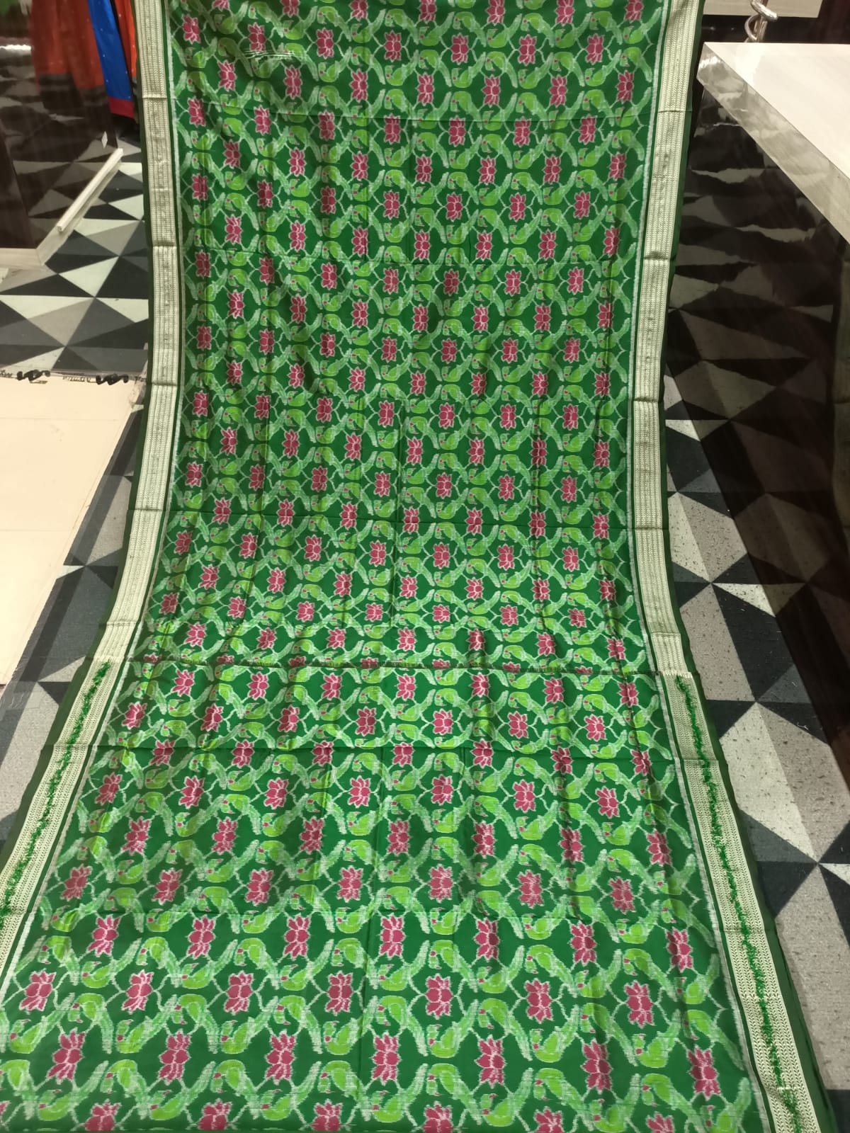 Green Dual Parrot & Lotus Design Sambalpuri Silk Saree