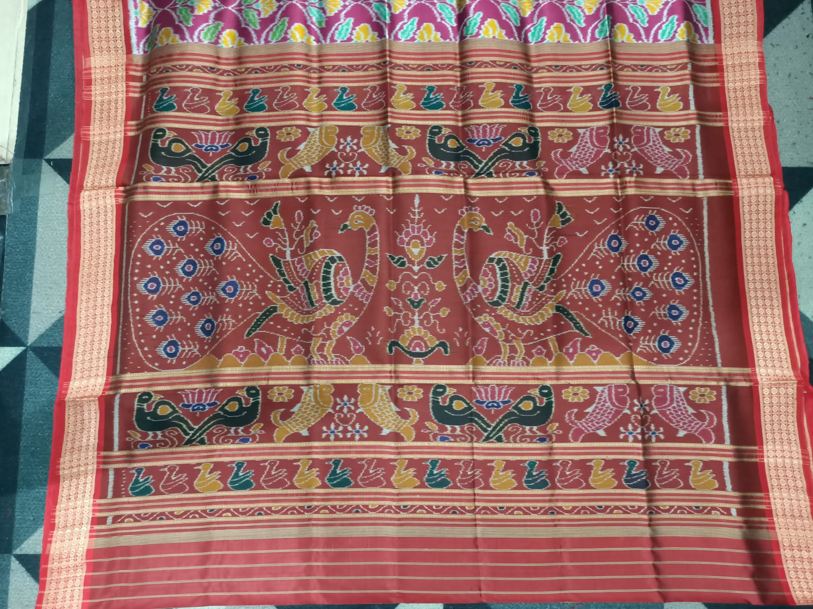 Purple Red Hibiscus Flower Design Mulberry Silk Saree