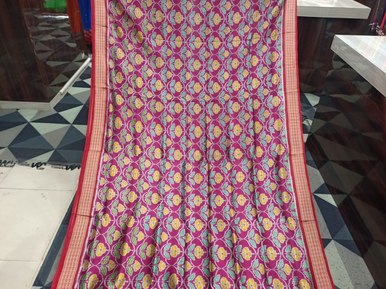 Purple Red Hibiscus Flower Design Mulberry Silk Saree