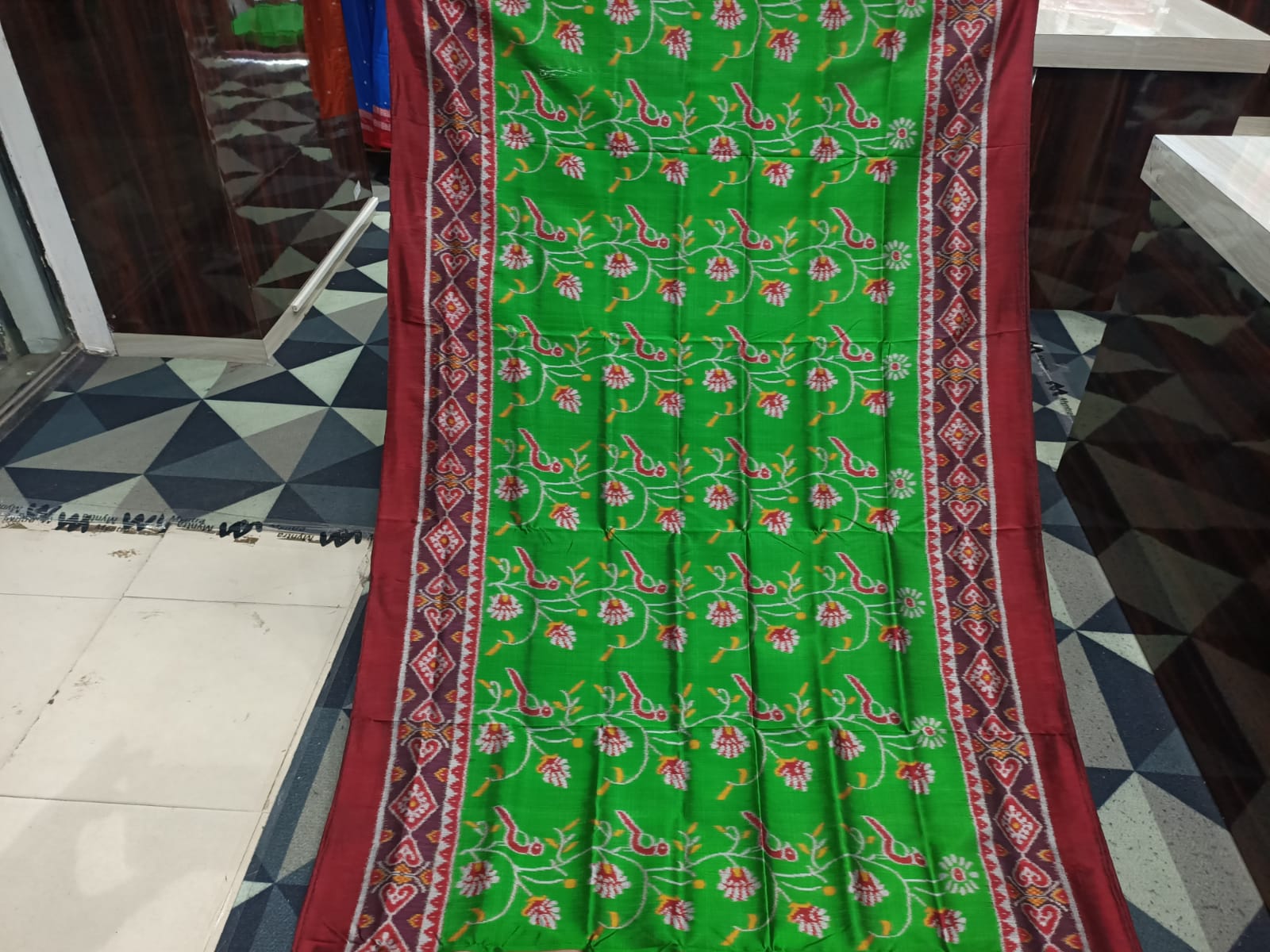 Green Maroon Birds & Tree Design Mulberry Silk Saree