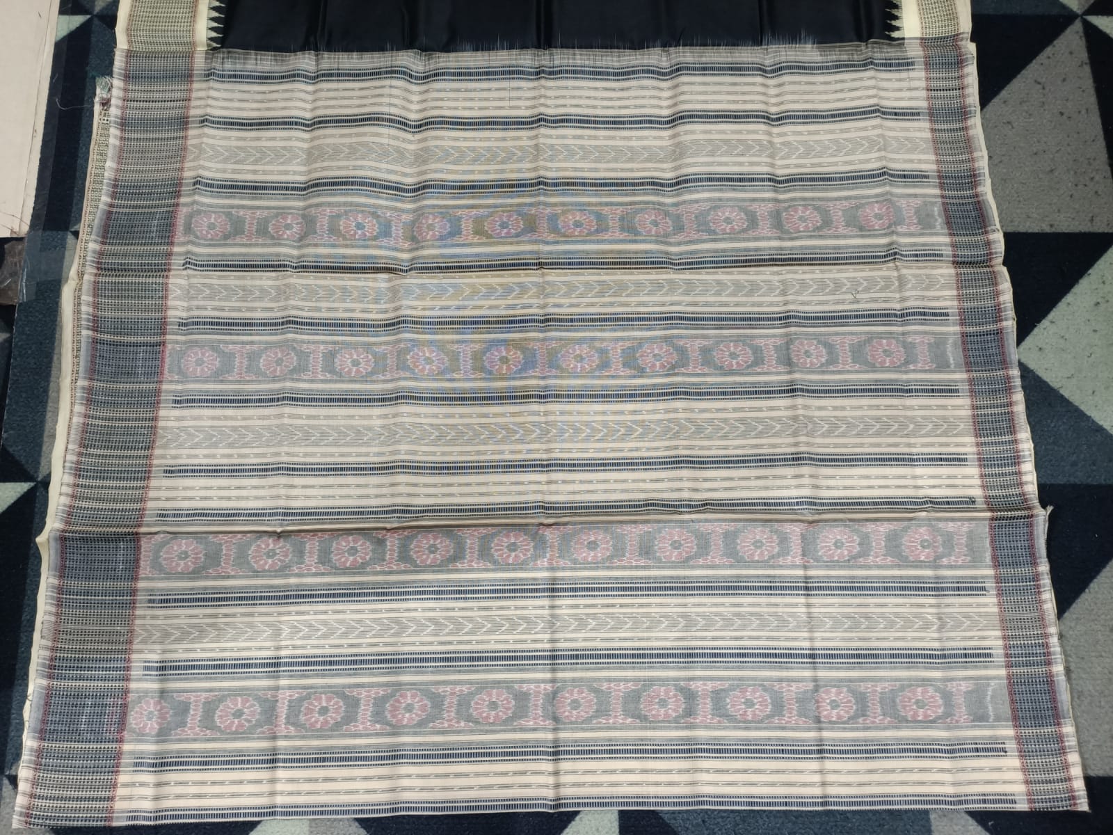 Black Tussarite Phoda Kumbha Tusser Silk Saree