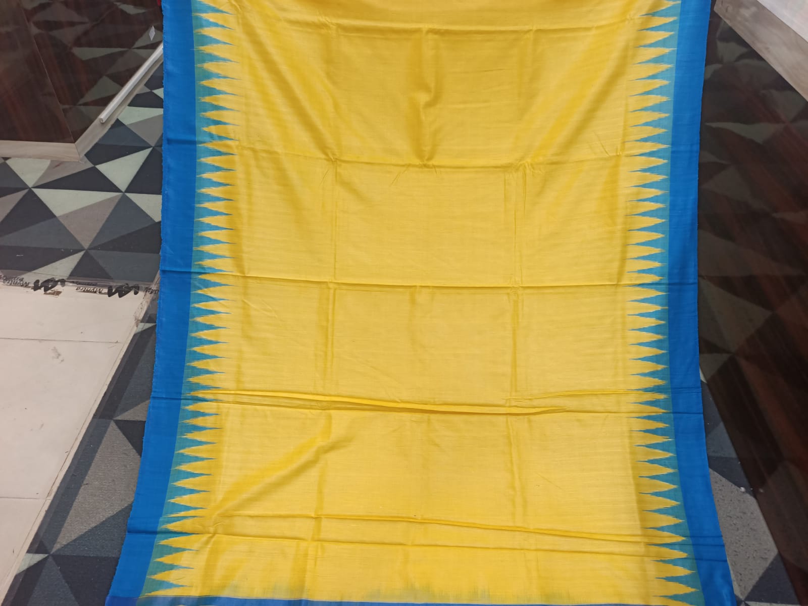 Yellow Copper Sulphate Kumbha Border Eri Tusser Silk Saree
