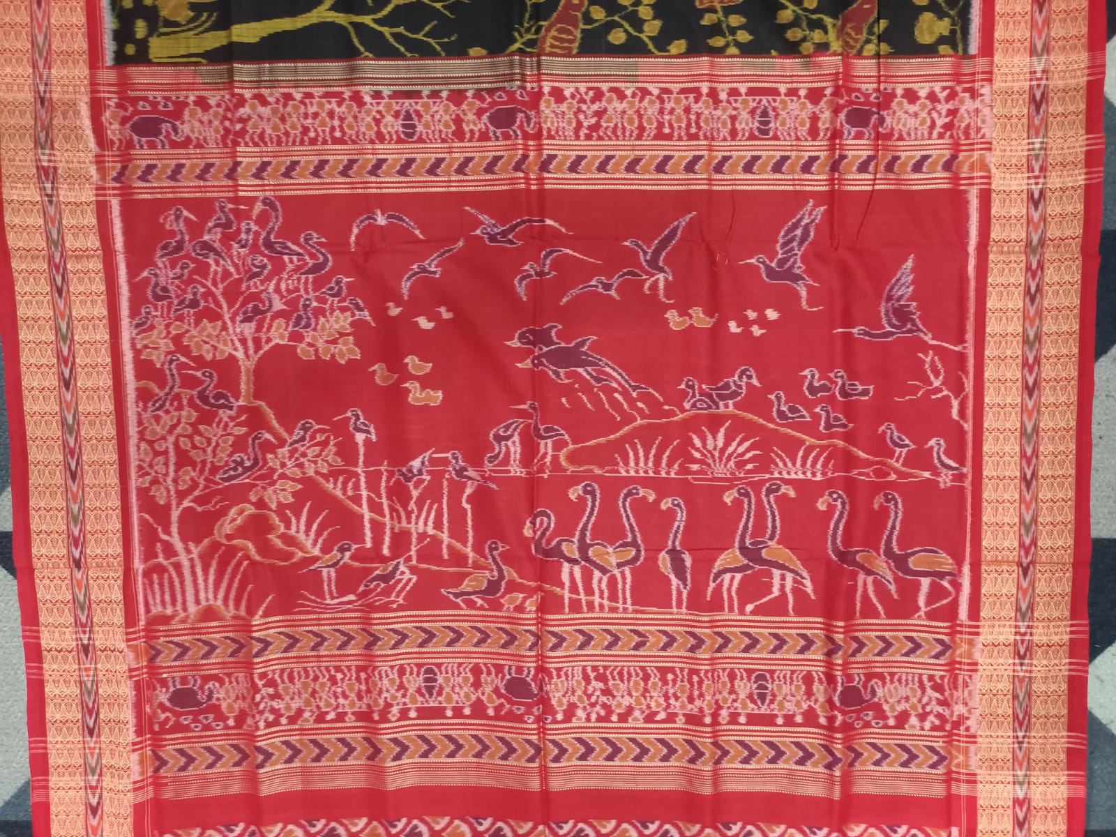 Black Red Crown Design Sambalpuri Cotton Saree