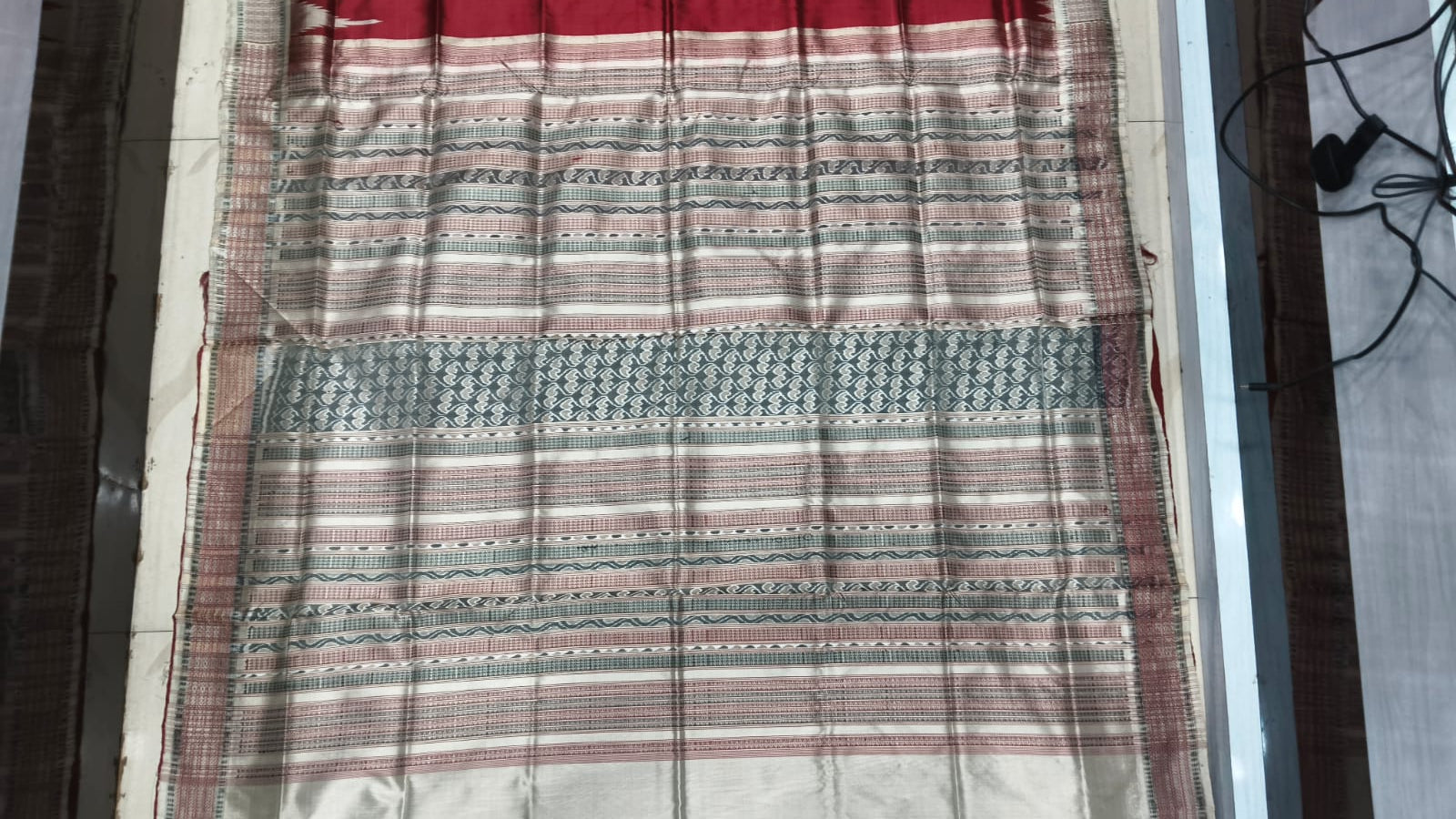 Maroon Off White Aqua Dash Phulia Border Bomkai Silk Saree