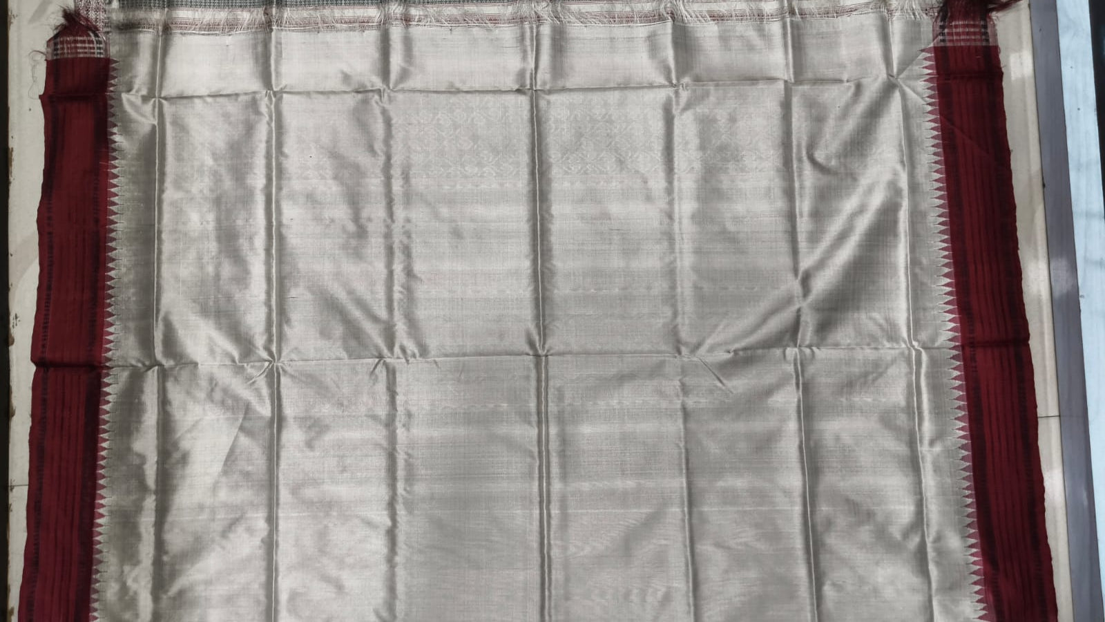 Maroon Off White Aqua Dash Phulia Border Bomkai Silk Saree