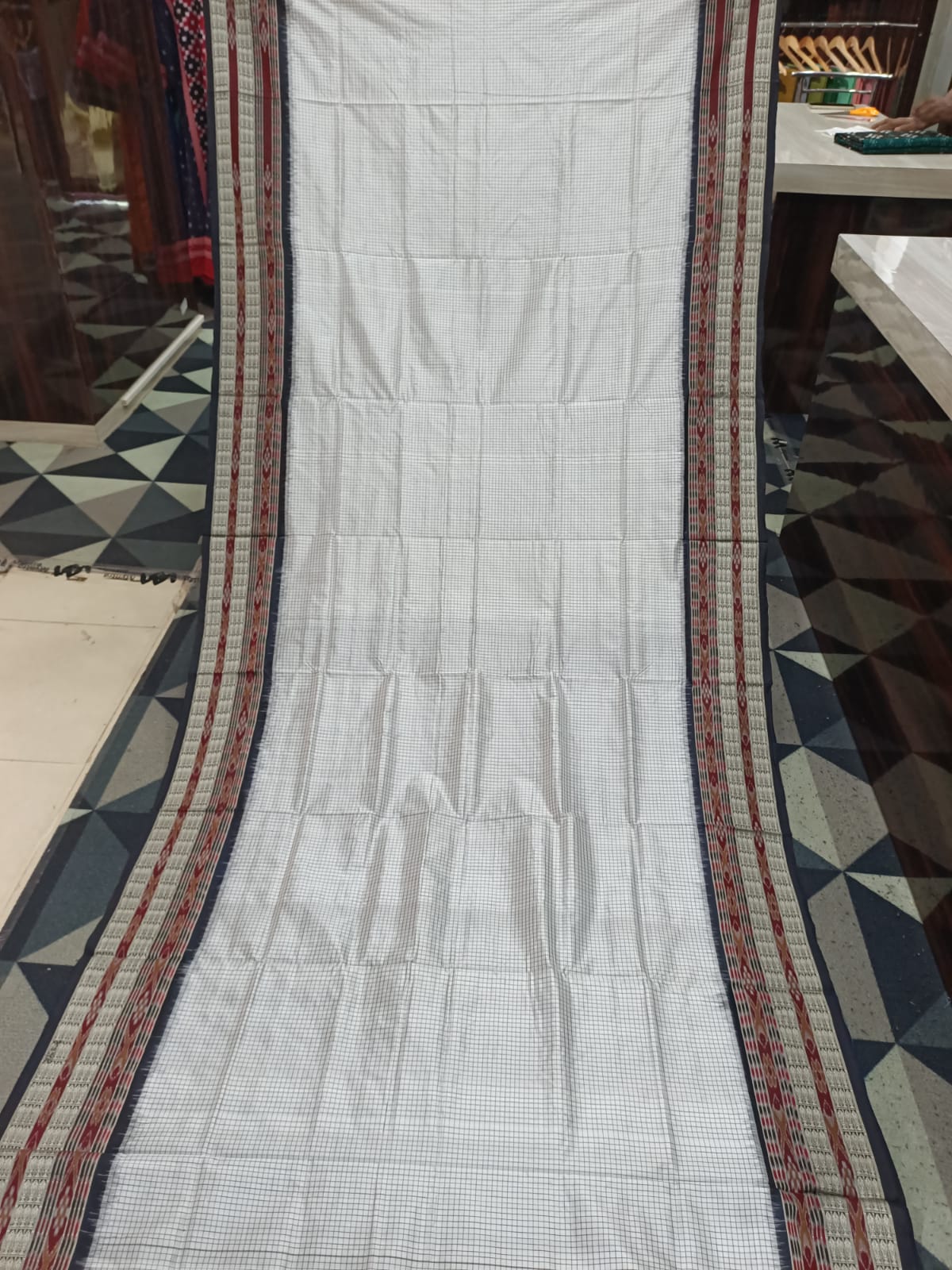 White Black Sachipar Odisha Handloom Sambalpuri Silk Saree