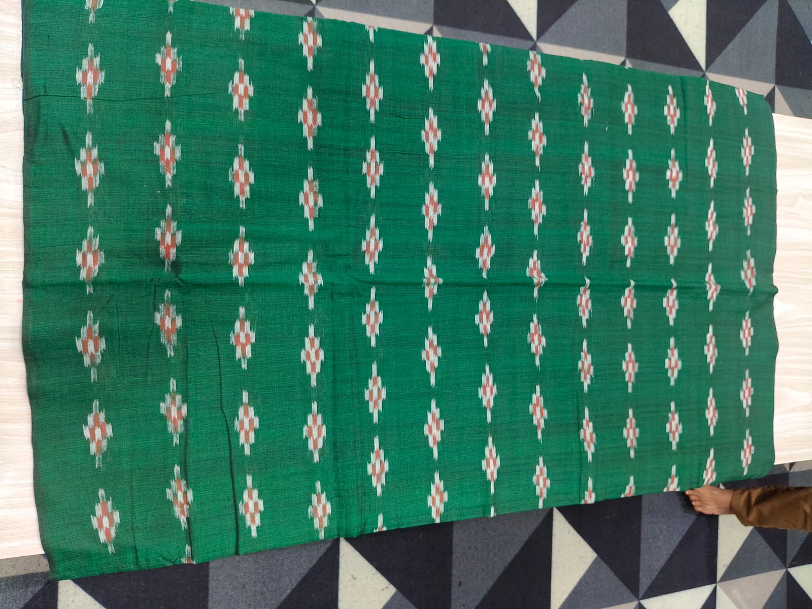 Green Pasapali Flower Design Nuapatna Fabrics