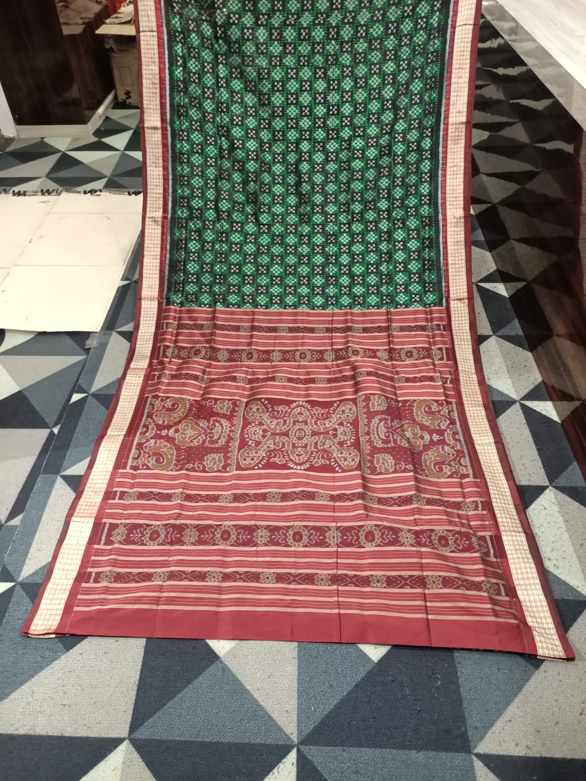 Green Black Mini Pasapali Sambalpuri Semi Silk Saree