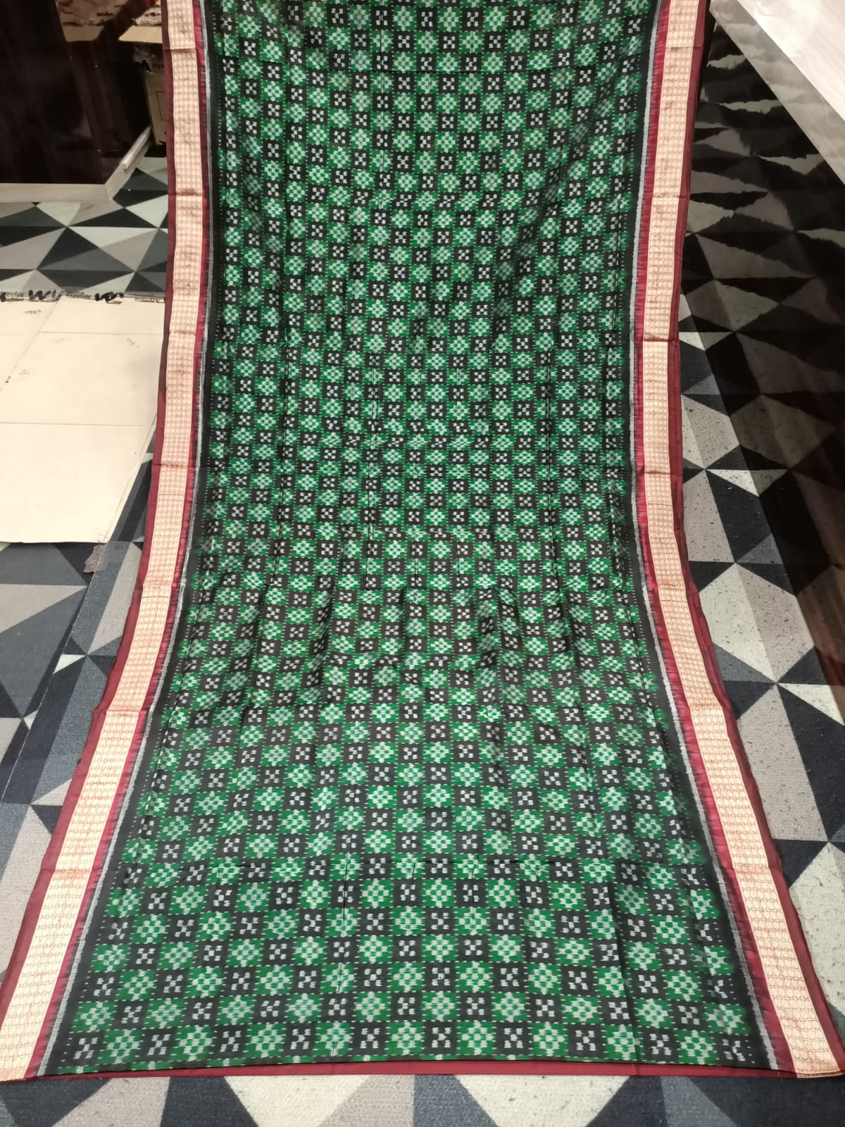 Green Black Mini Pasapali Sambalpuri Semi Silk Saree