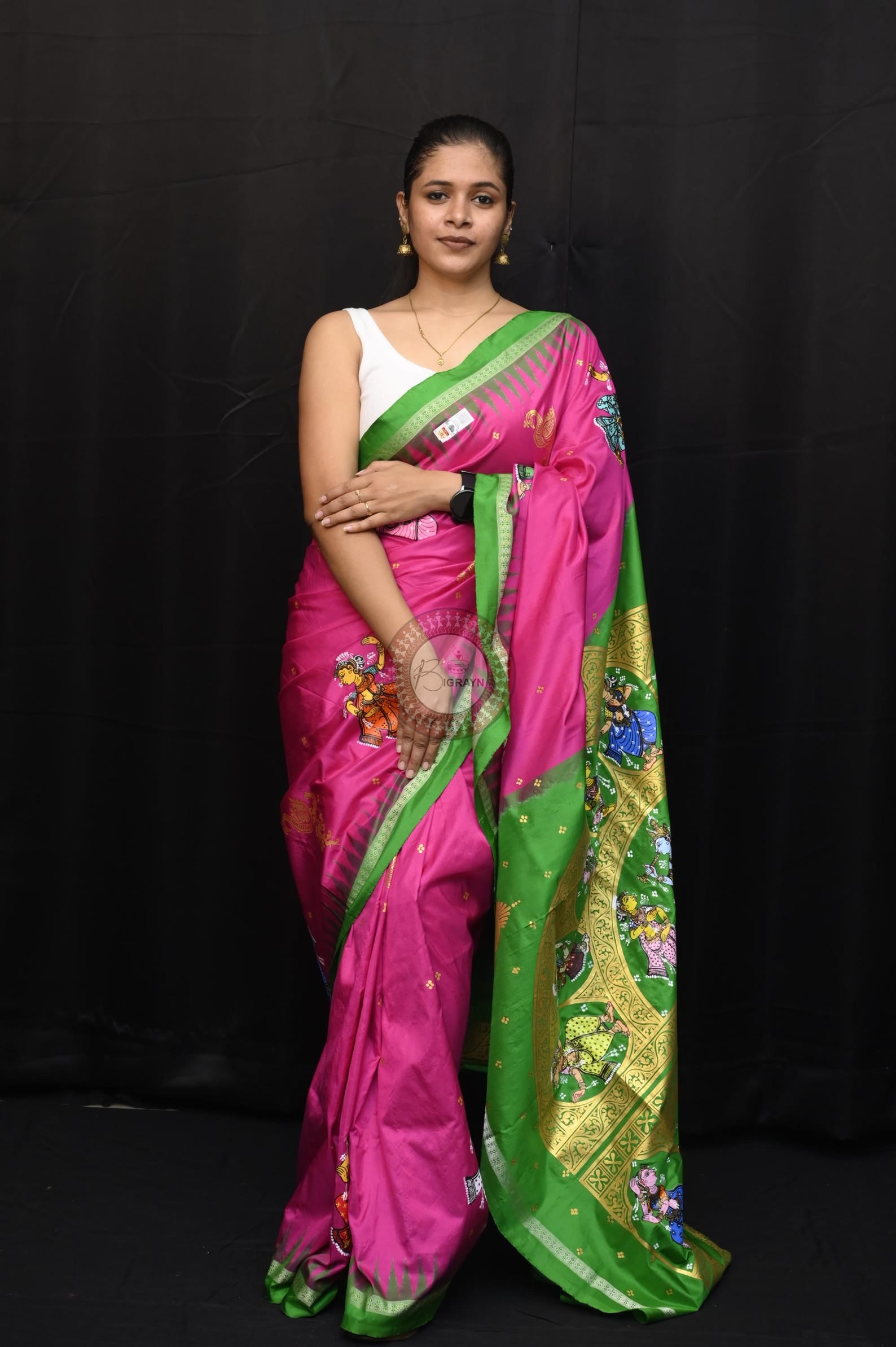 Magenta Green Half Circle Theme Pattachitra Sambalpuri Silk Saree