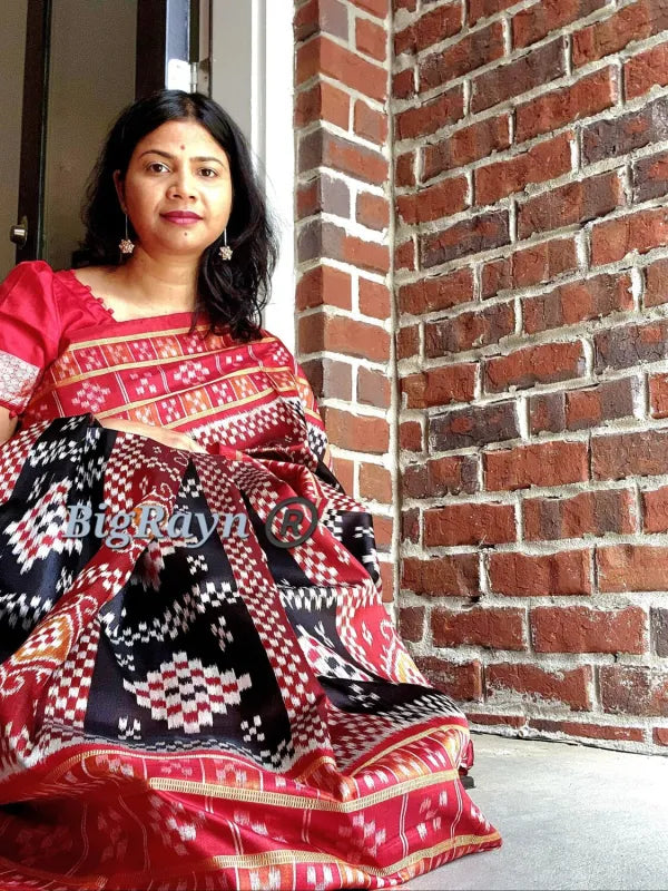 Passapalli 3D Black Maroon Khandua Silk Saree