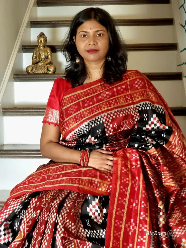 Passapalli 3D Black Maroon Khandua Silk Saree