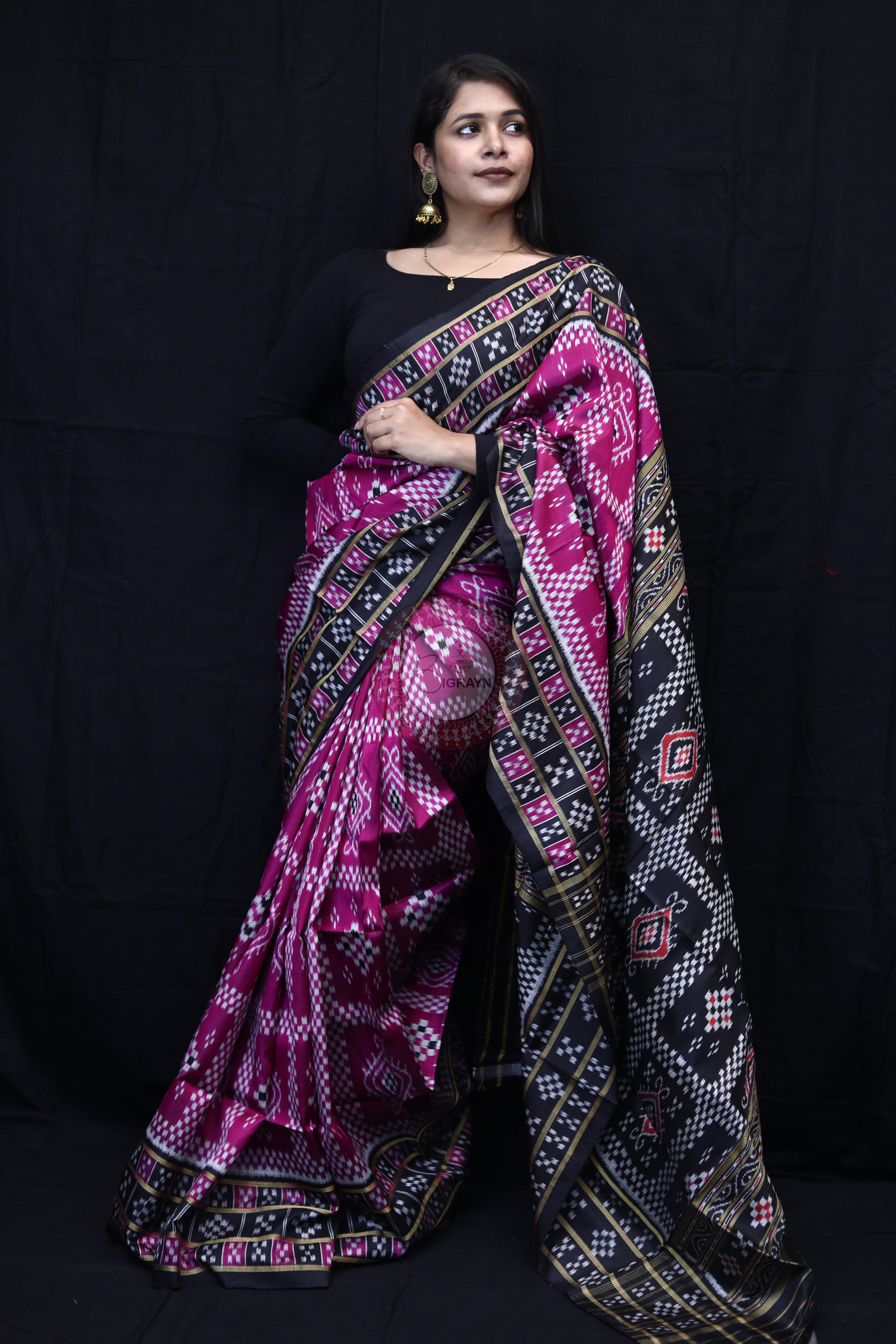 Magenta Black 3D Pasapali Mulberry Silk Saree