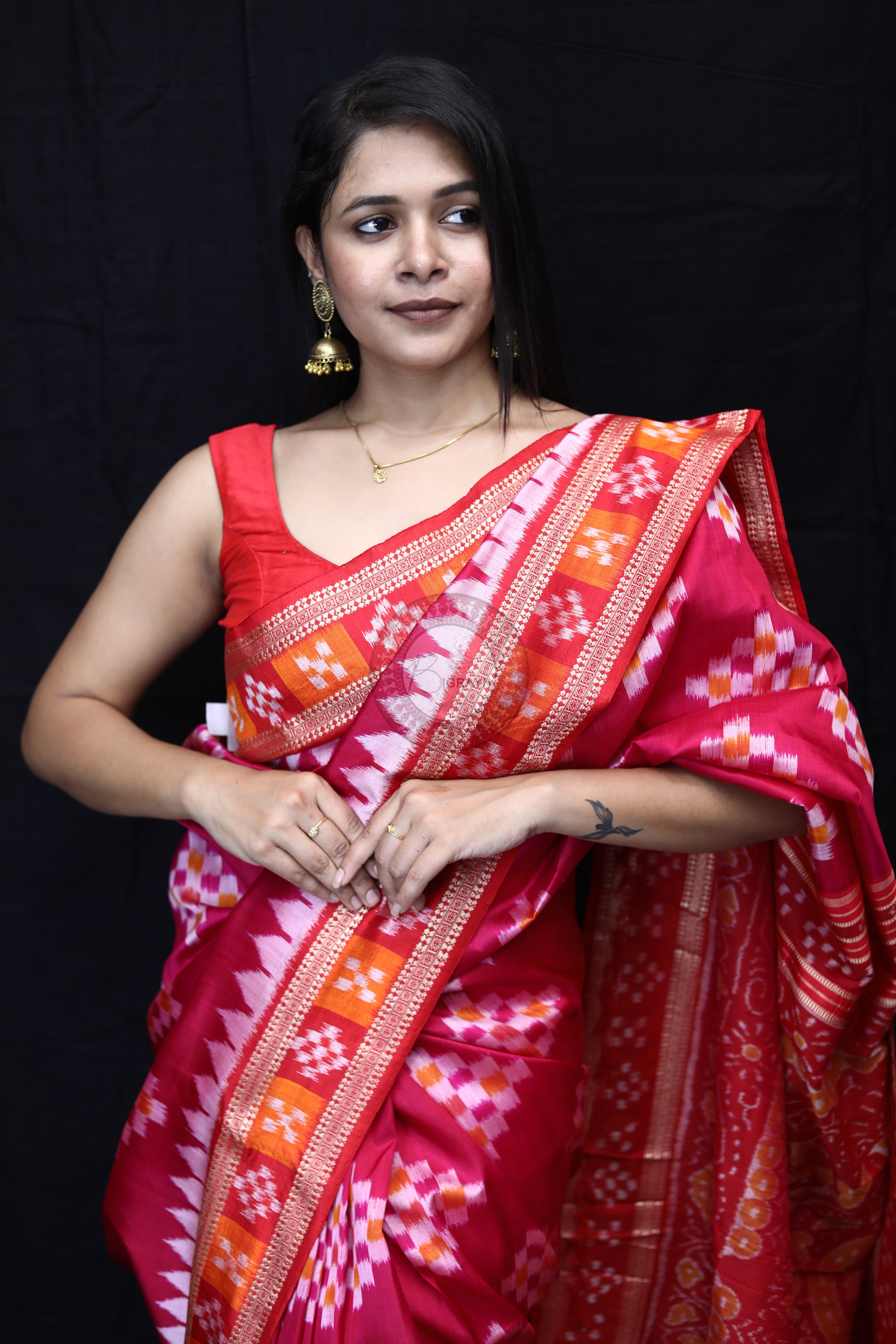 Magenta Red Diagonal White Squares Mulberry Silk Saree