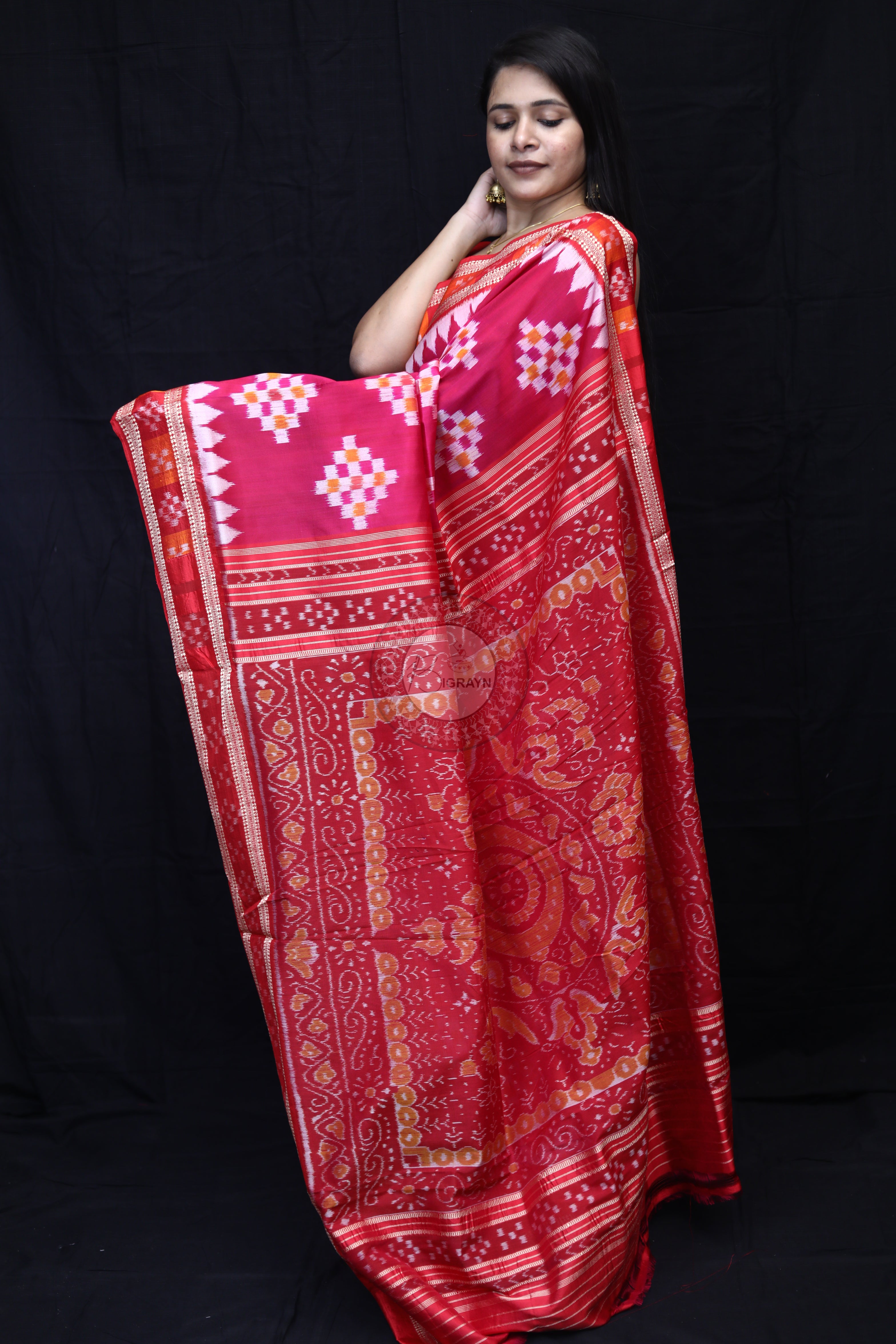 Magenta Red Diagonal White Squares Mulberry Silk Saree