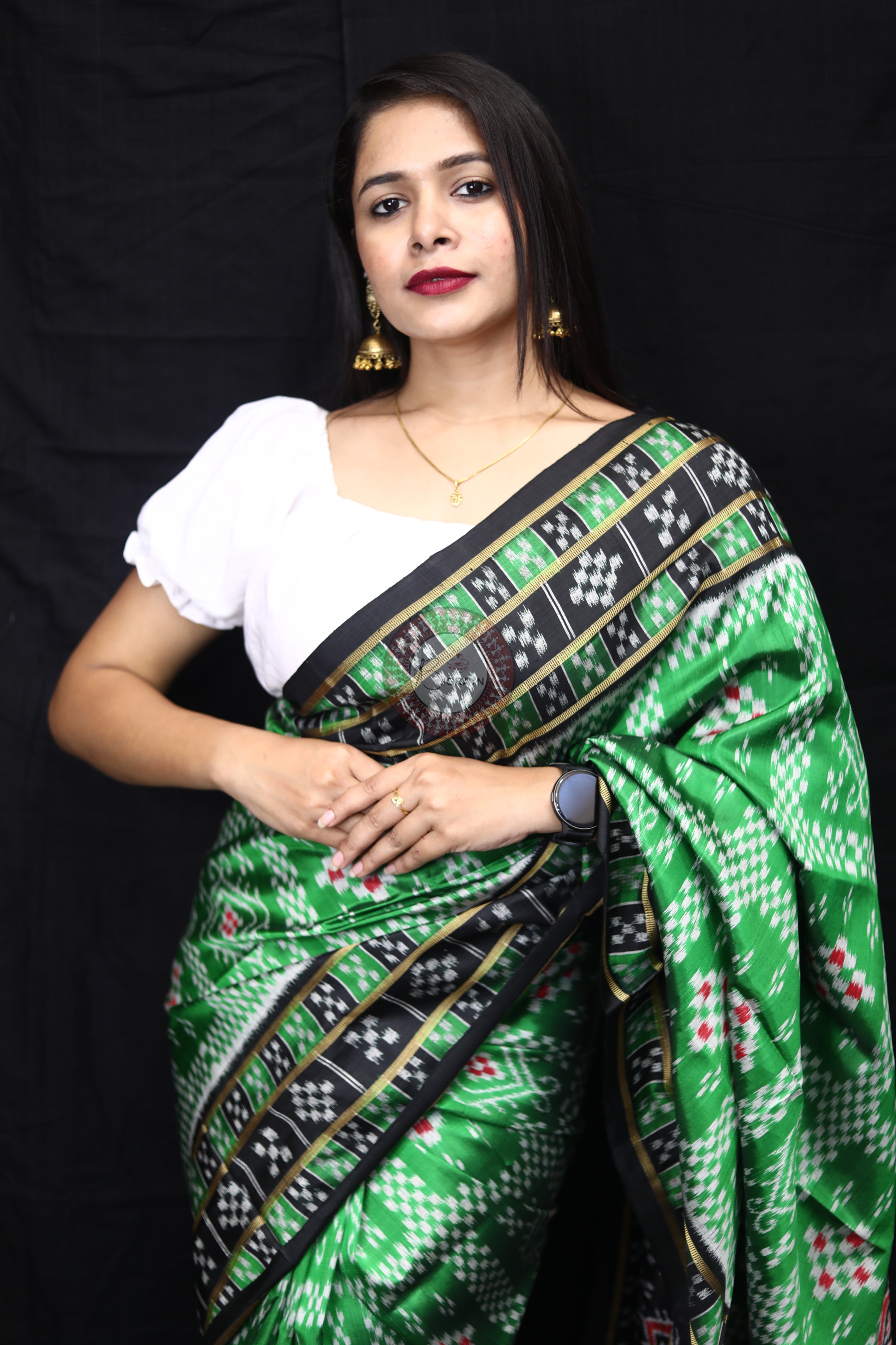 Green Black 3D Pasapali Mulberry Silk Saree