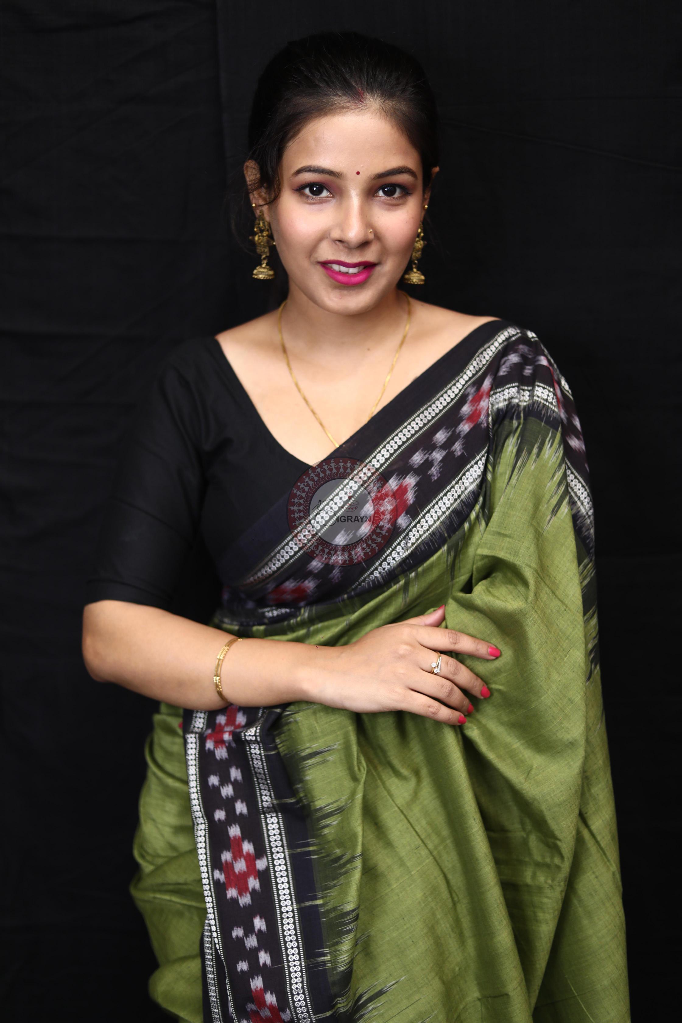 Mehndi Black Rekha Pasapali Khandua Cotton Saree