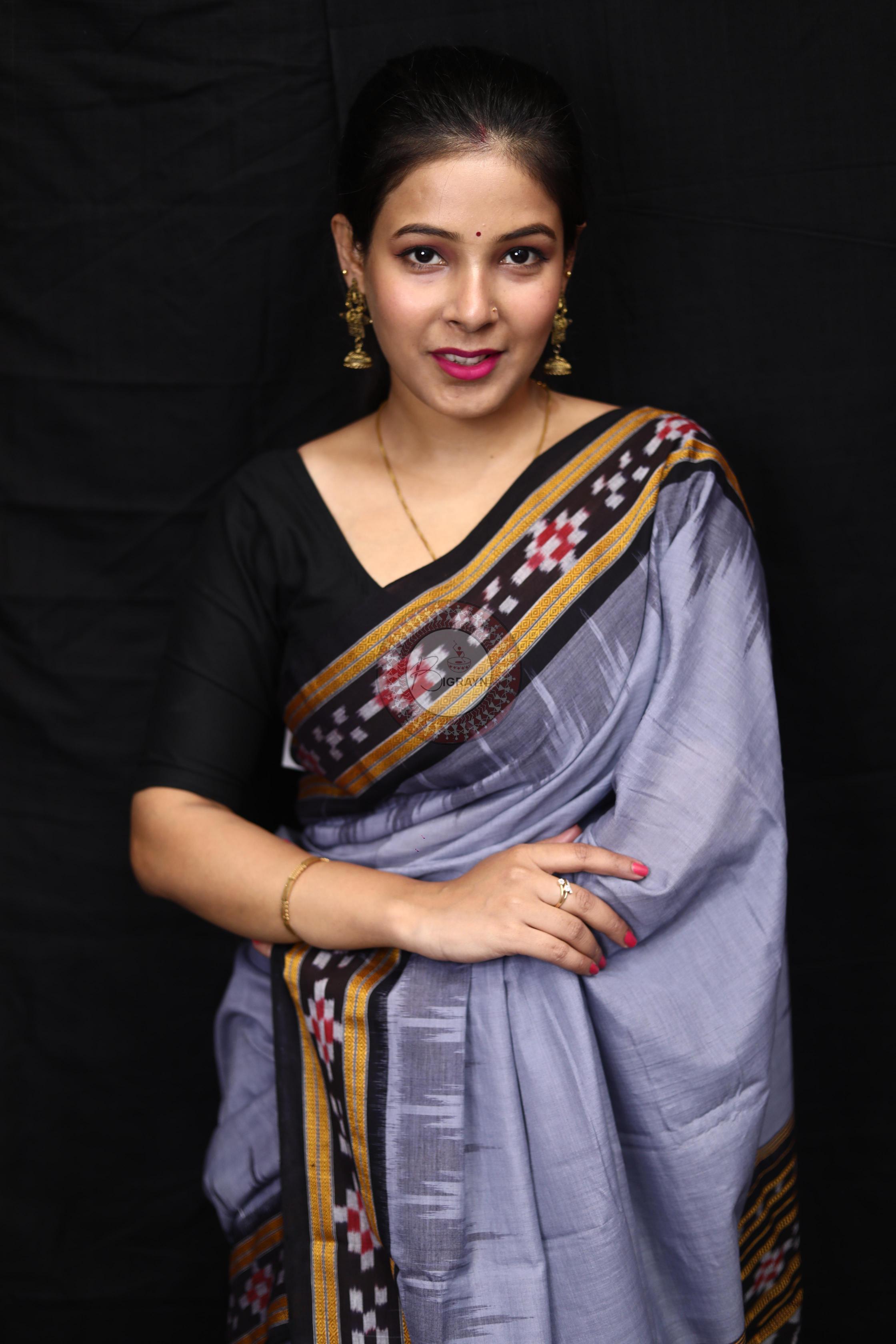 Grey Black Rekha Pasapali Khandua Cotton Saree