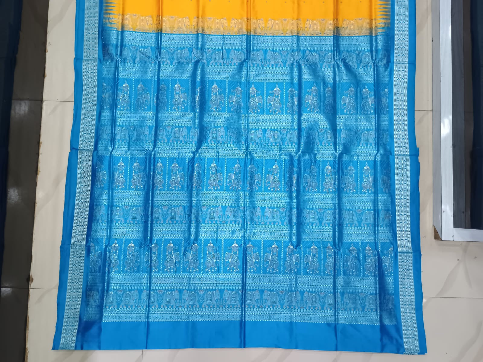 Yellow Copper Sulphate Buti Bomkai Silk Saree