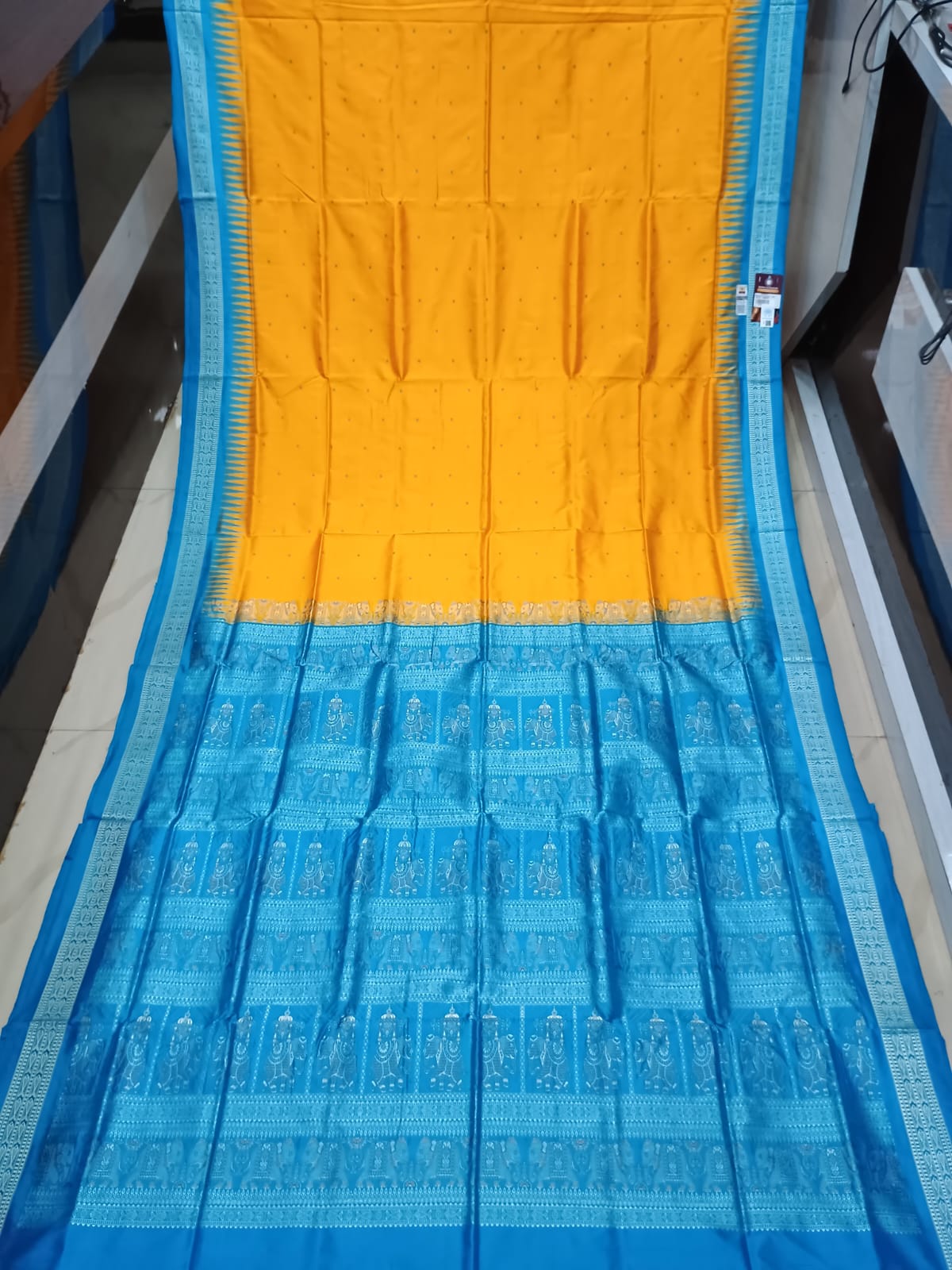 Yellow Copper Sulphate Buti Bomkai Silk Saree
