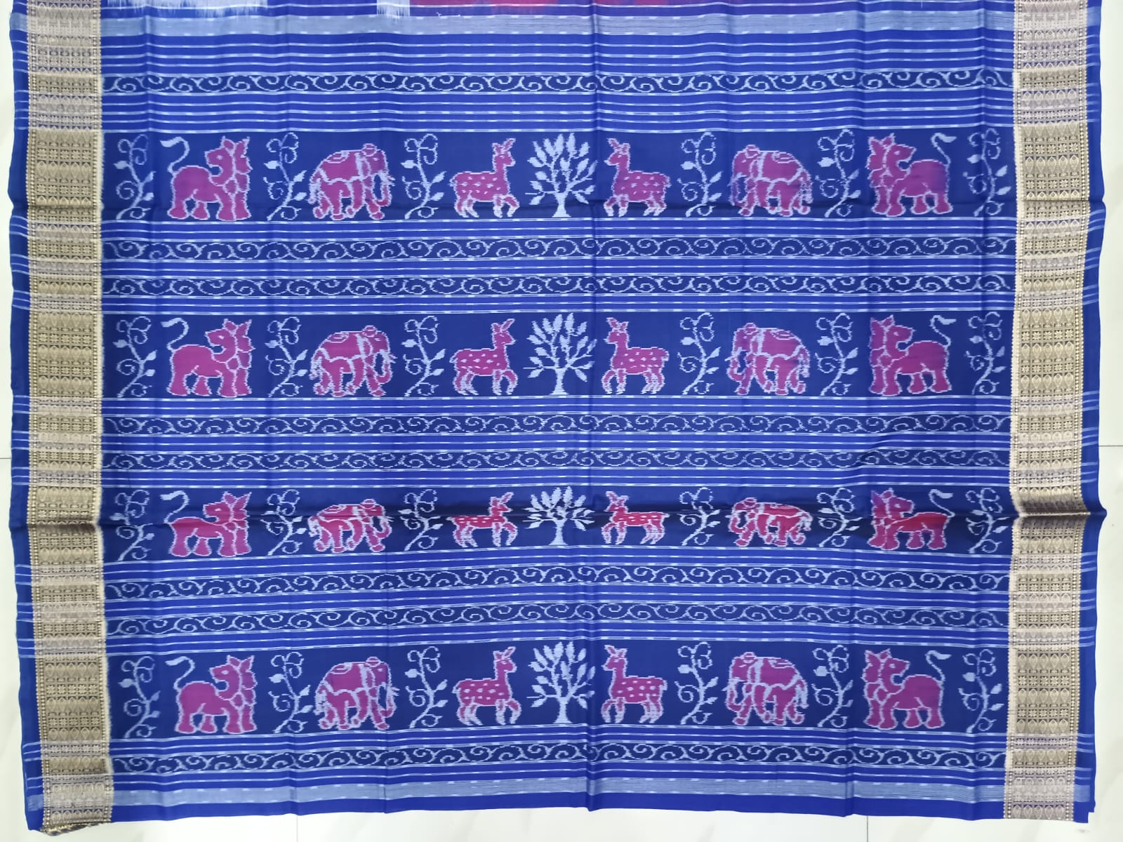 Red White Blue Scot Elephant Design Odisha Handloom Sambalpuri Cotton Saree