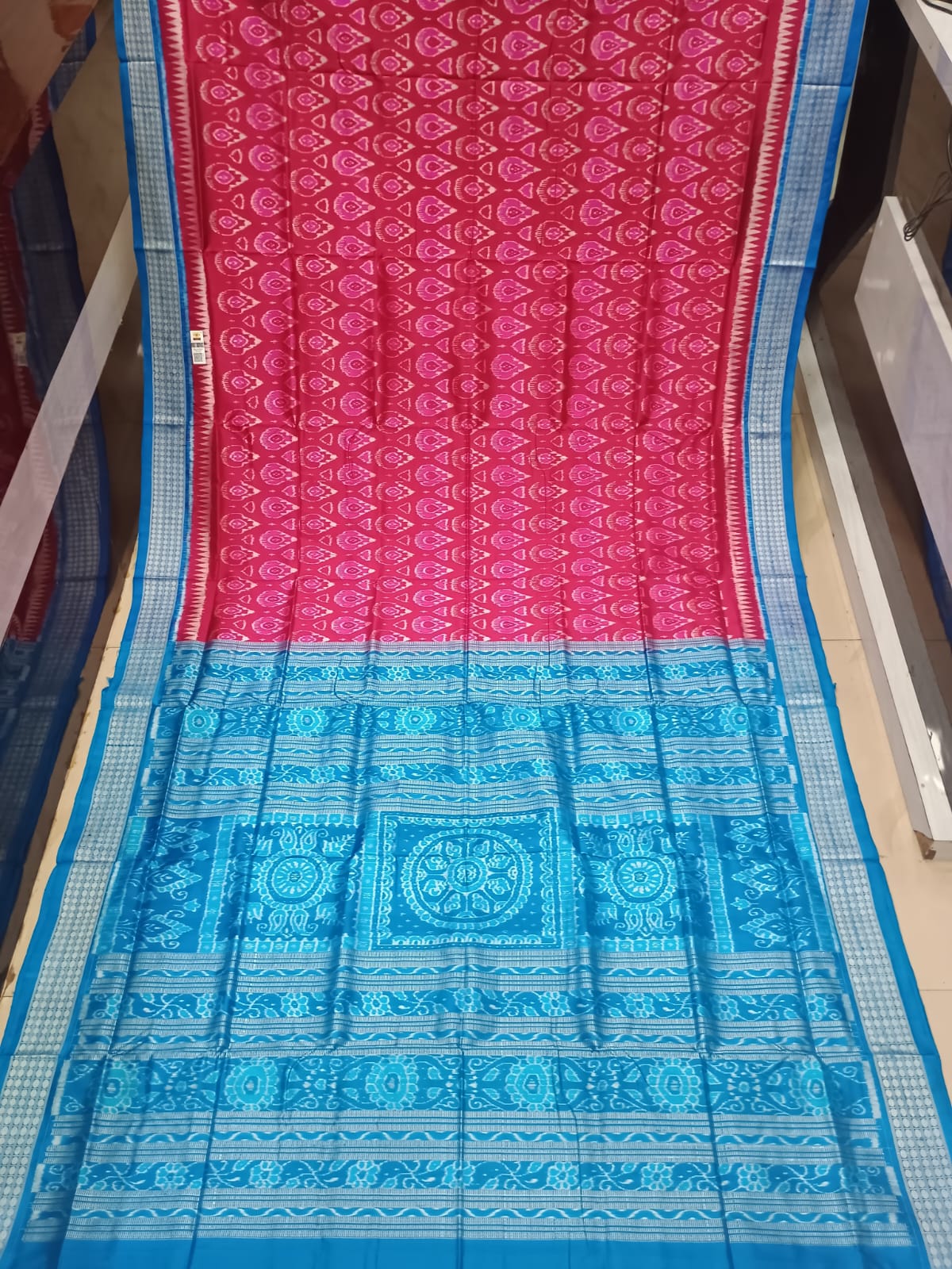 Magenta Copper Sulphate Flower Design Sambalpuri Silk Saree