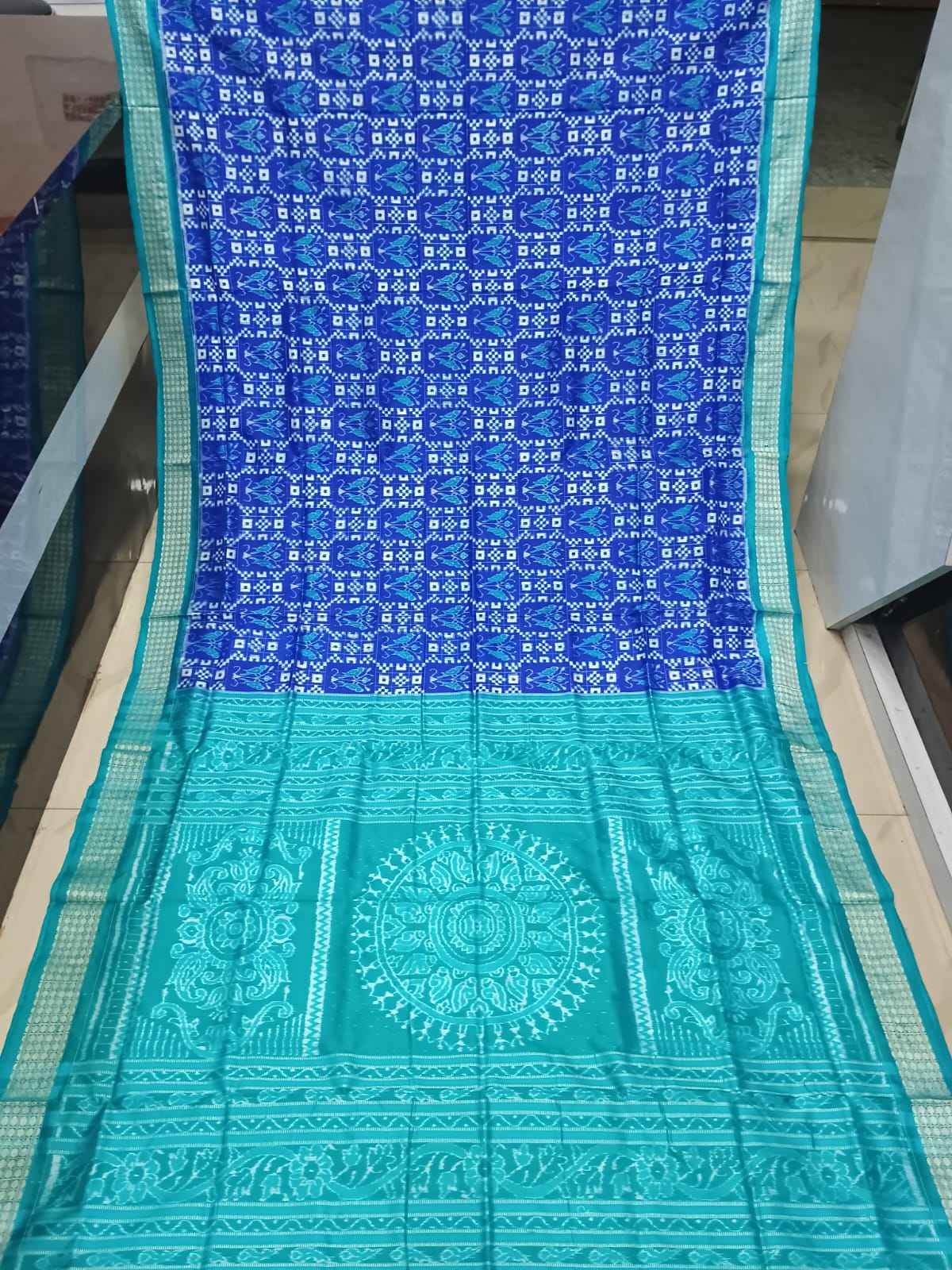 Blue Copper Sulphate Pasapali And Birds Design Sambalpuri Silk Saree