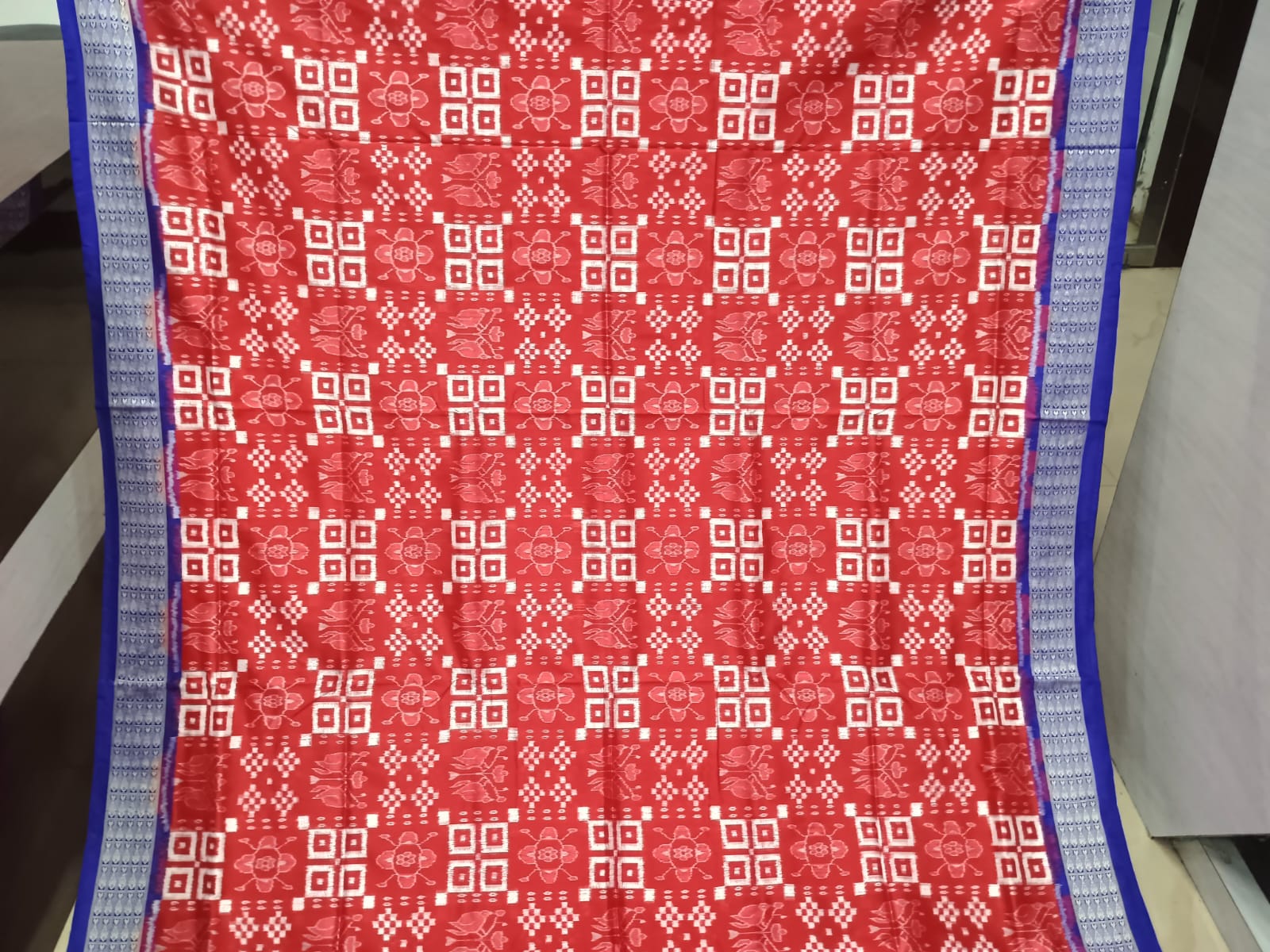 Red Blue Pasapali And Birds Design Sambalpuri Silk Saree