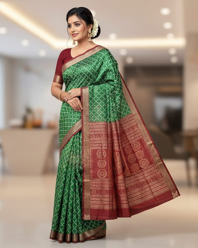 Green Maroon Flower Pasapali Sambalpuri Silk Saree