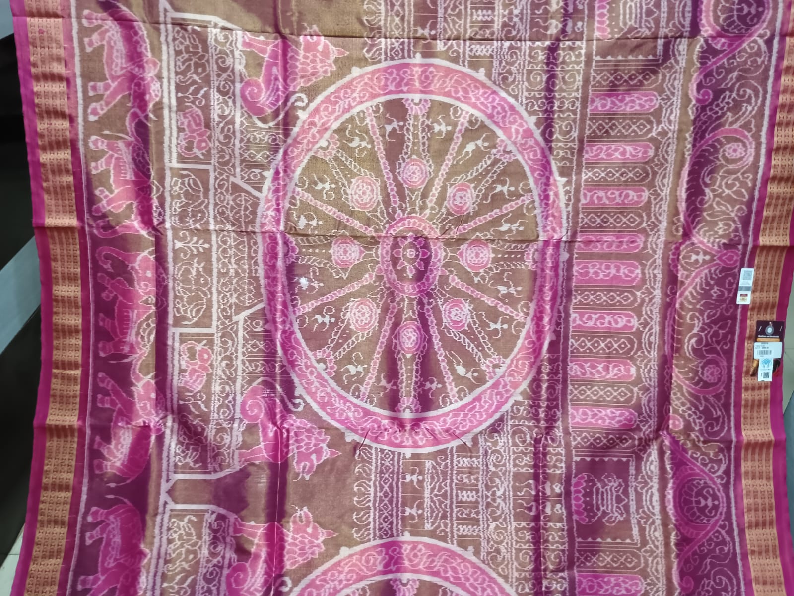Bronze Magenta Konark wheel & Elephant Scot Bandha Tissue Silk Saree
