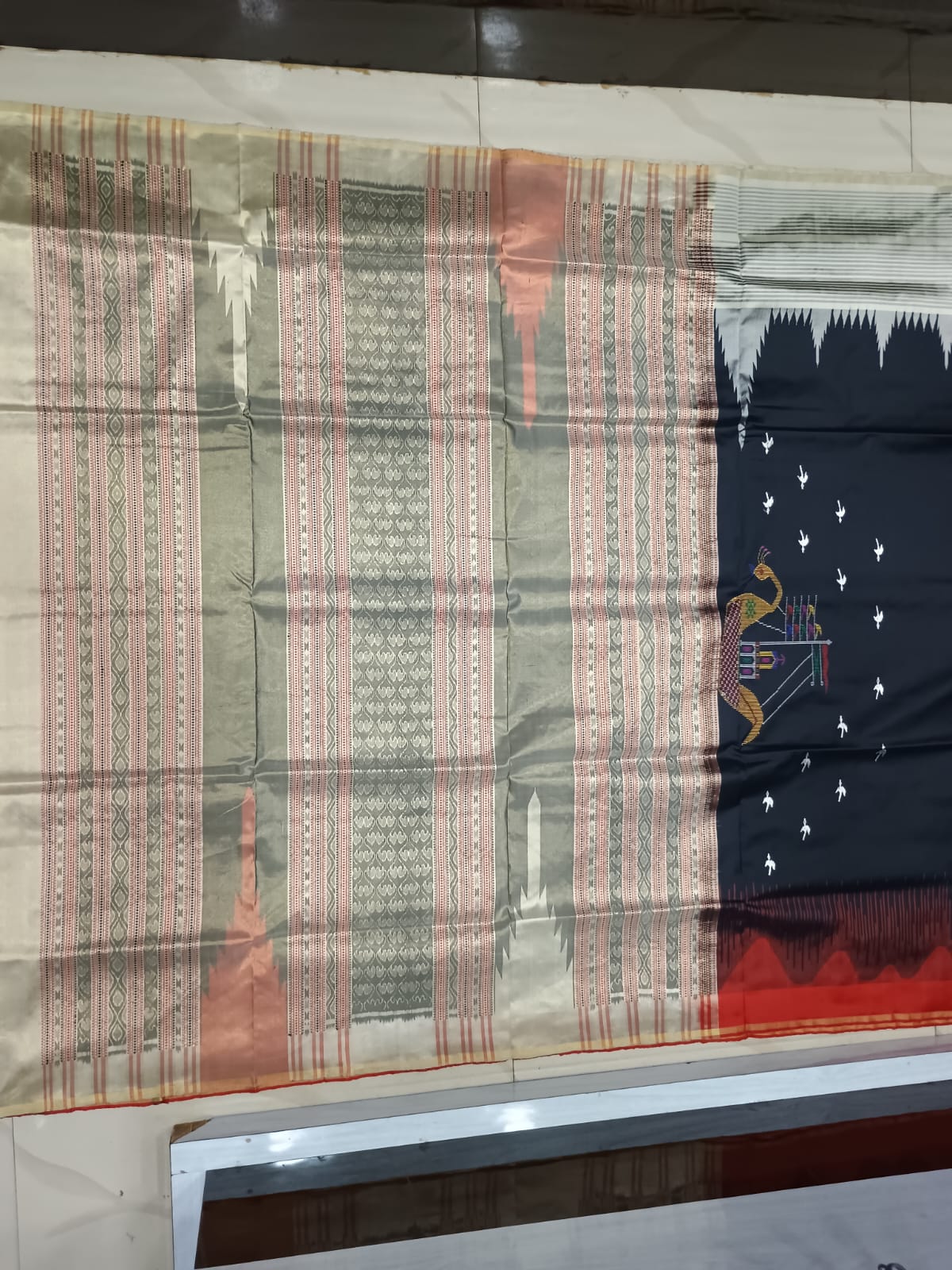 Black Ganga Jamuna Border Waves Phoda Kumbha Sambalpuri Silk Saree