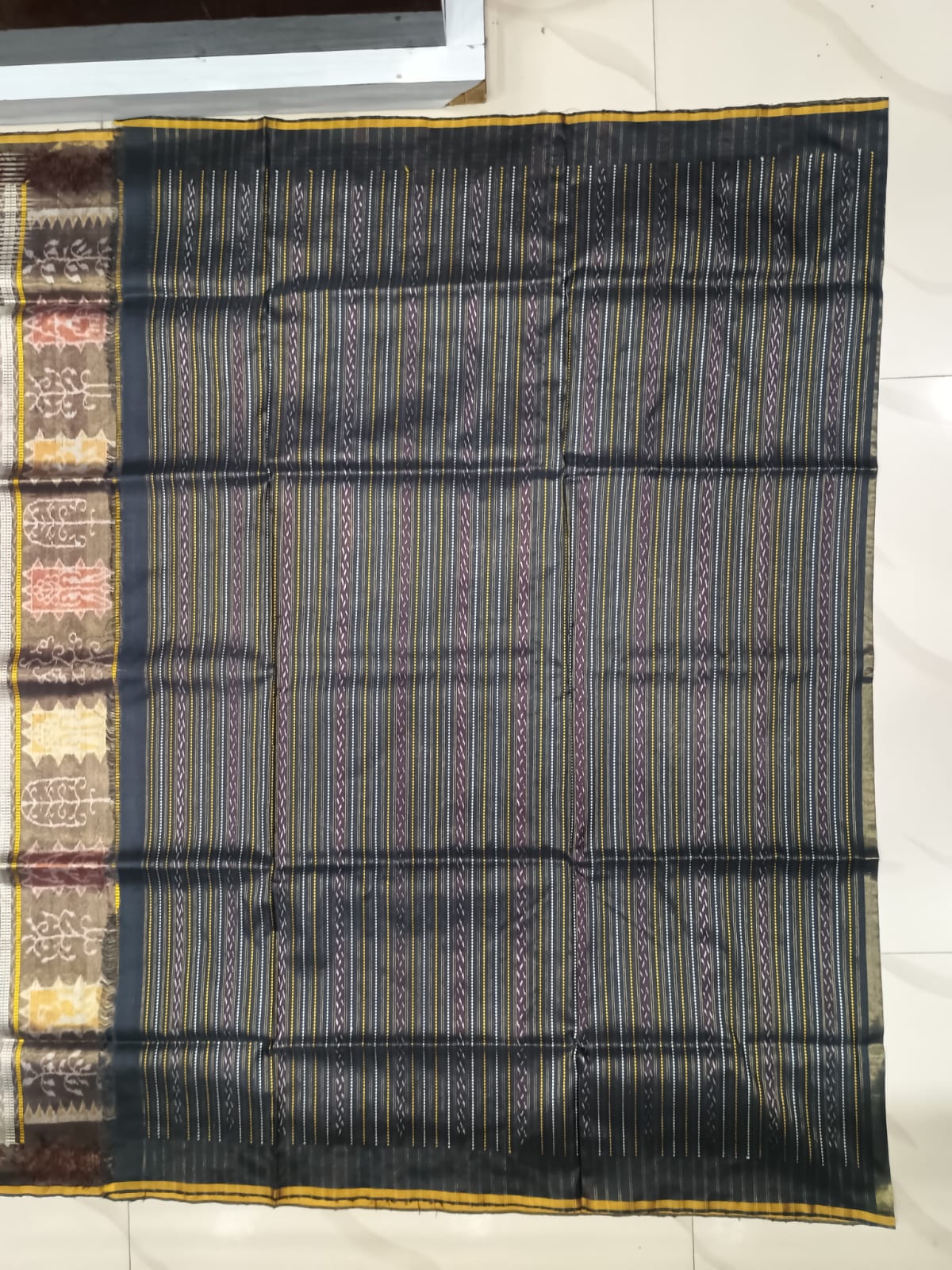 Off White Black Waves Phoda Kumbha Sambalpuri Silk Saree