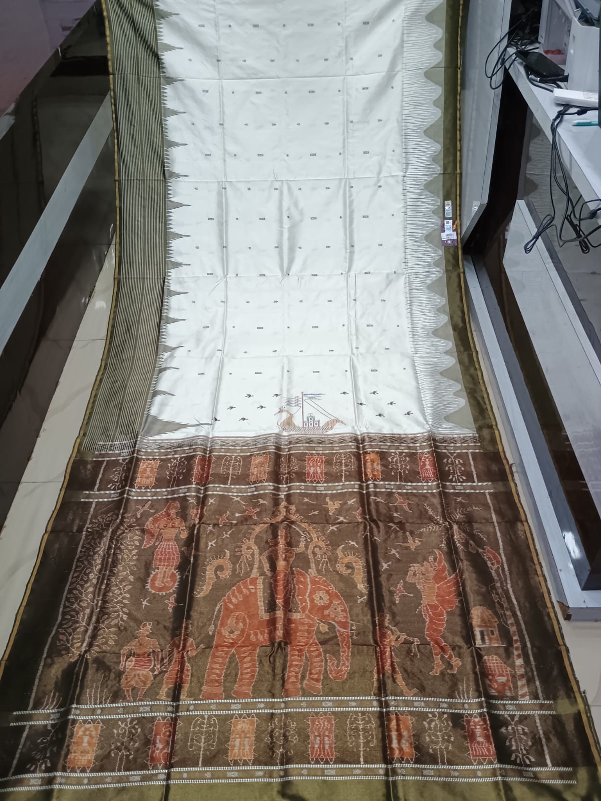 Off White Olive Green Fish Buti Waves Phoda Kumbha Sambalpuri Silk Saree