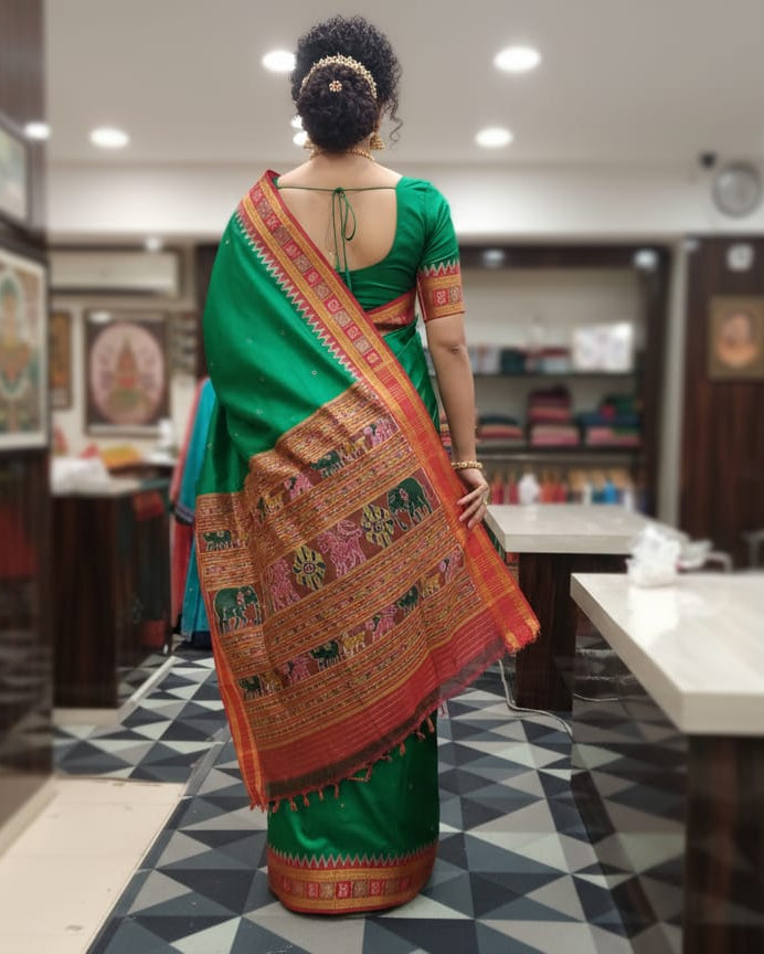 Green Red Pasapali Border Khandua Silk Saree