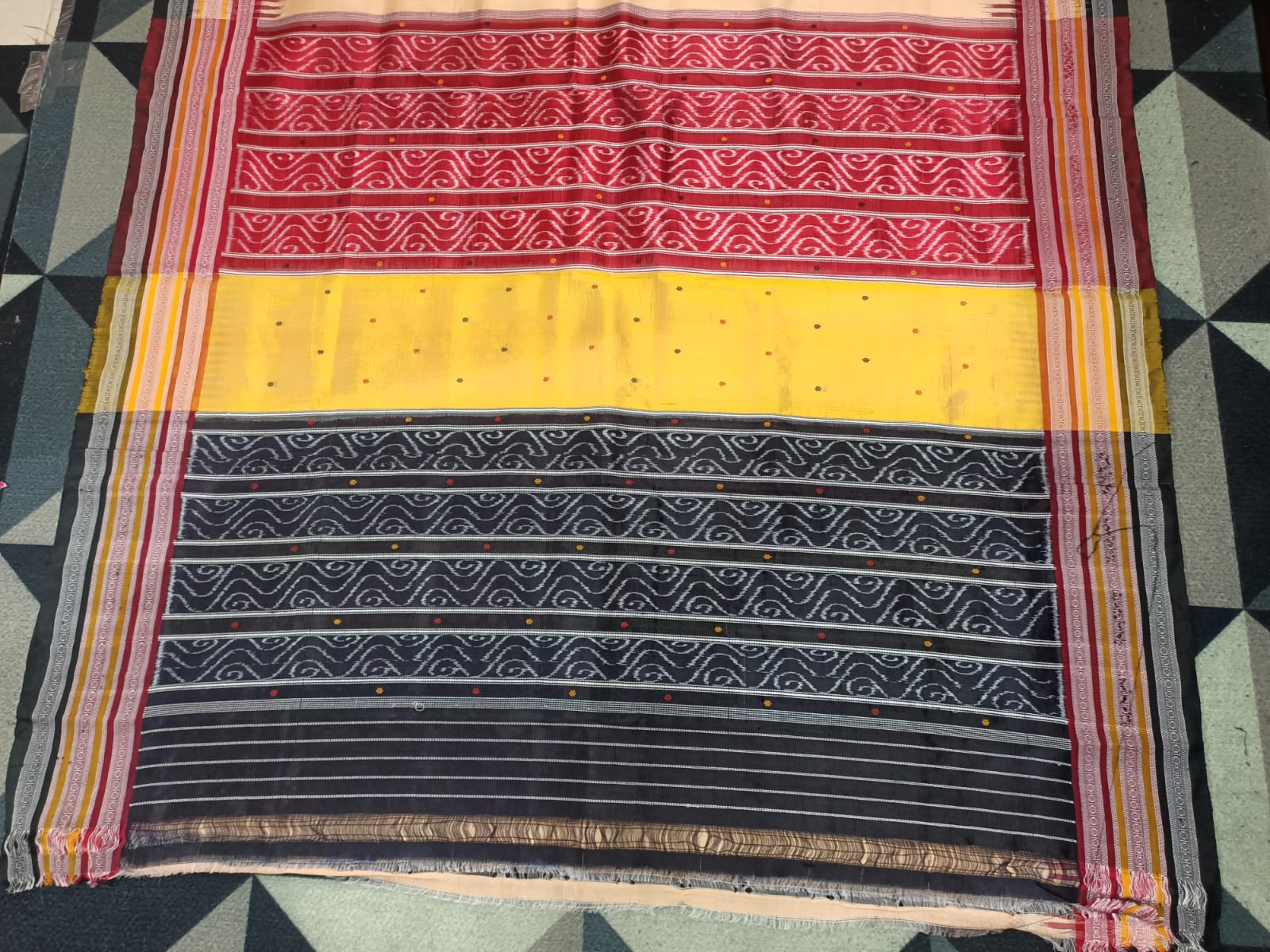 Off White Multi colour Kathiphera Khandua Silk Saree