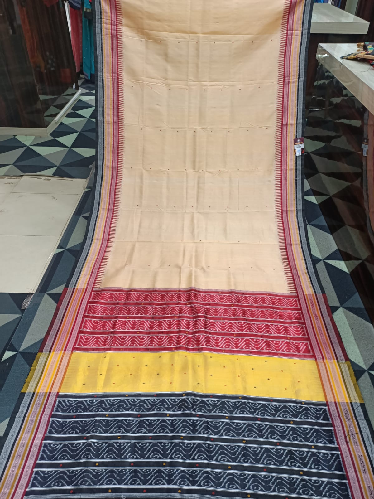 Off White Multi colour Kathiphera Khandua Silk Saree