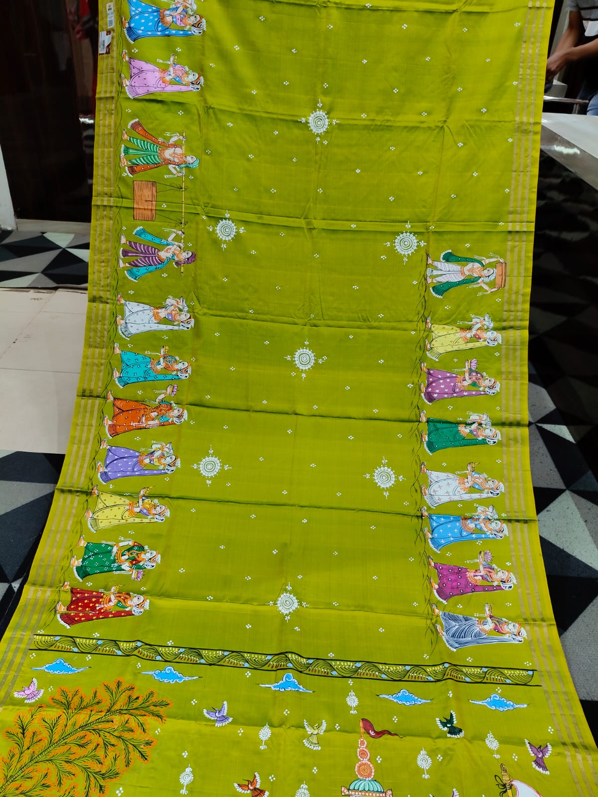 Mehendi Green Buttle Green Boita Bandan Theme Pattachitra Kanjeeveram Silk Saree