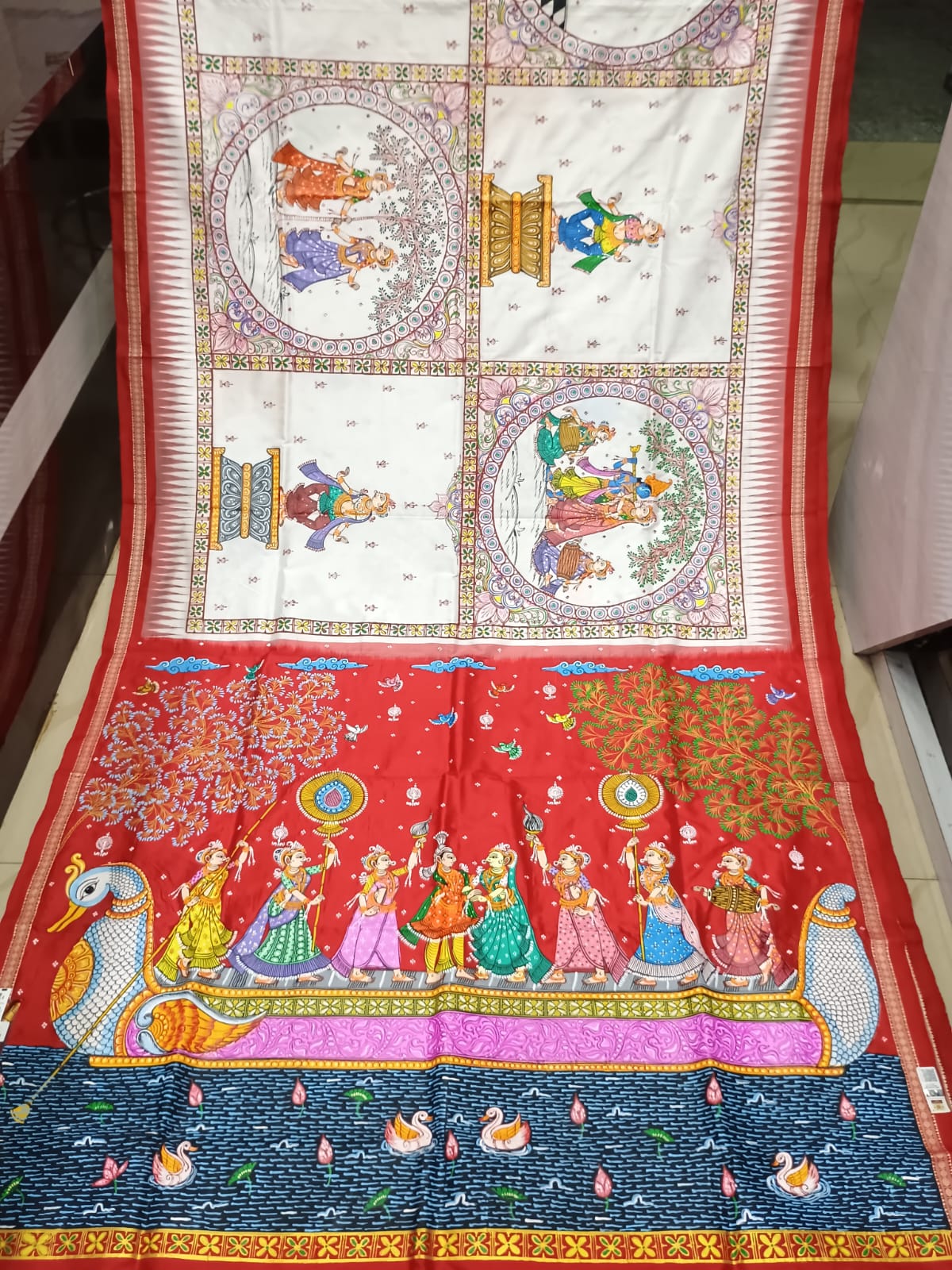 White Red Big Box Boita Theme Pattachitra Sambalpuri Silk Saree