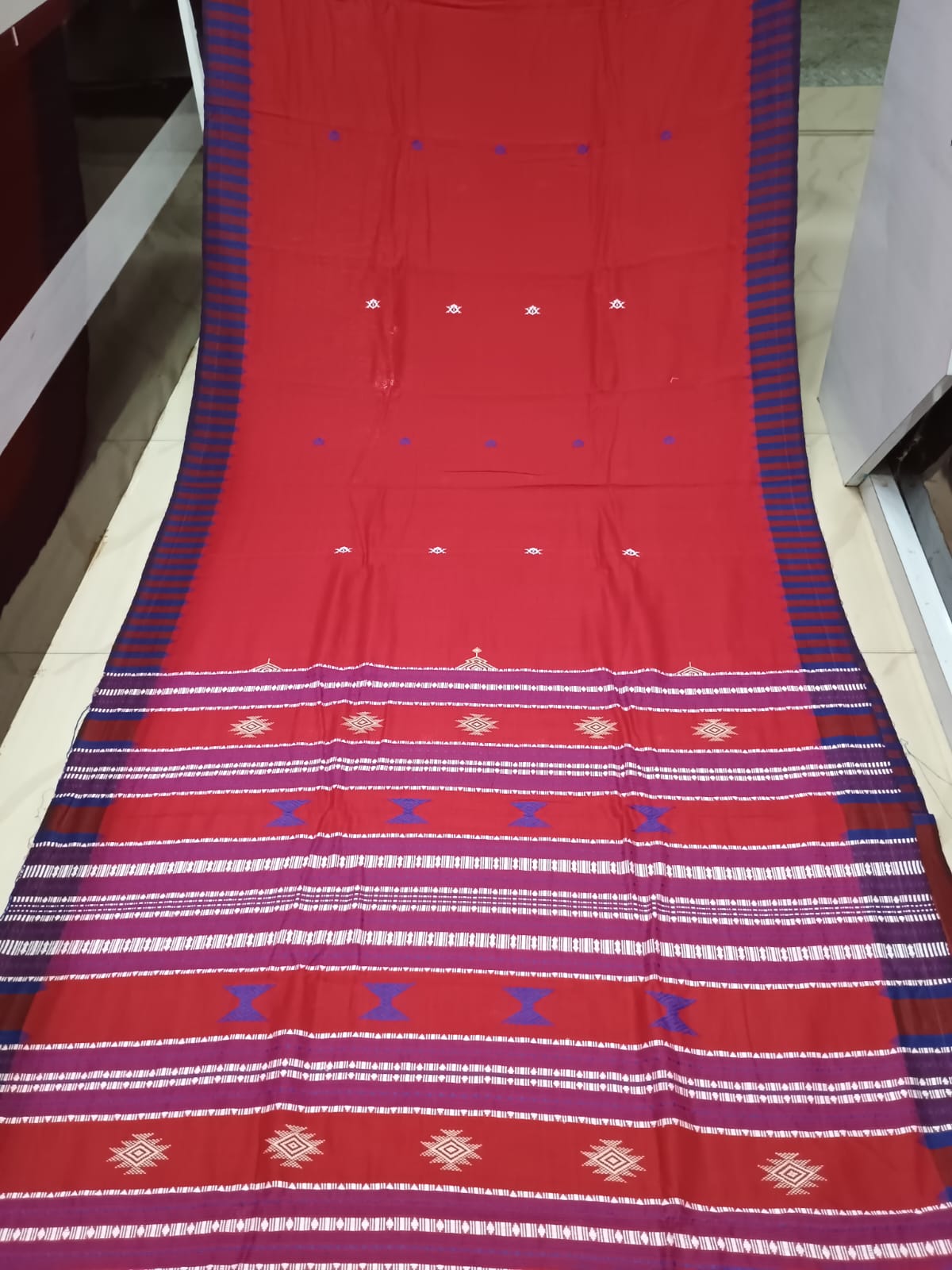 Red Blue Plain Kumbha Border Odisha Handloom Kotpad Cotton Saree