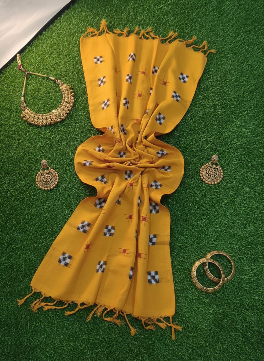Yellow White Mini Pasapali Ikat Design Sambalpuri Fabrics