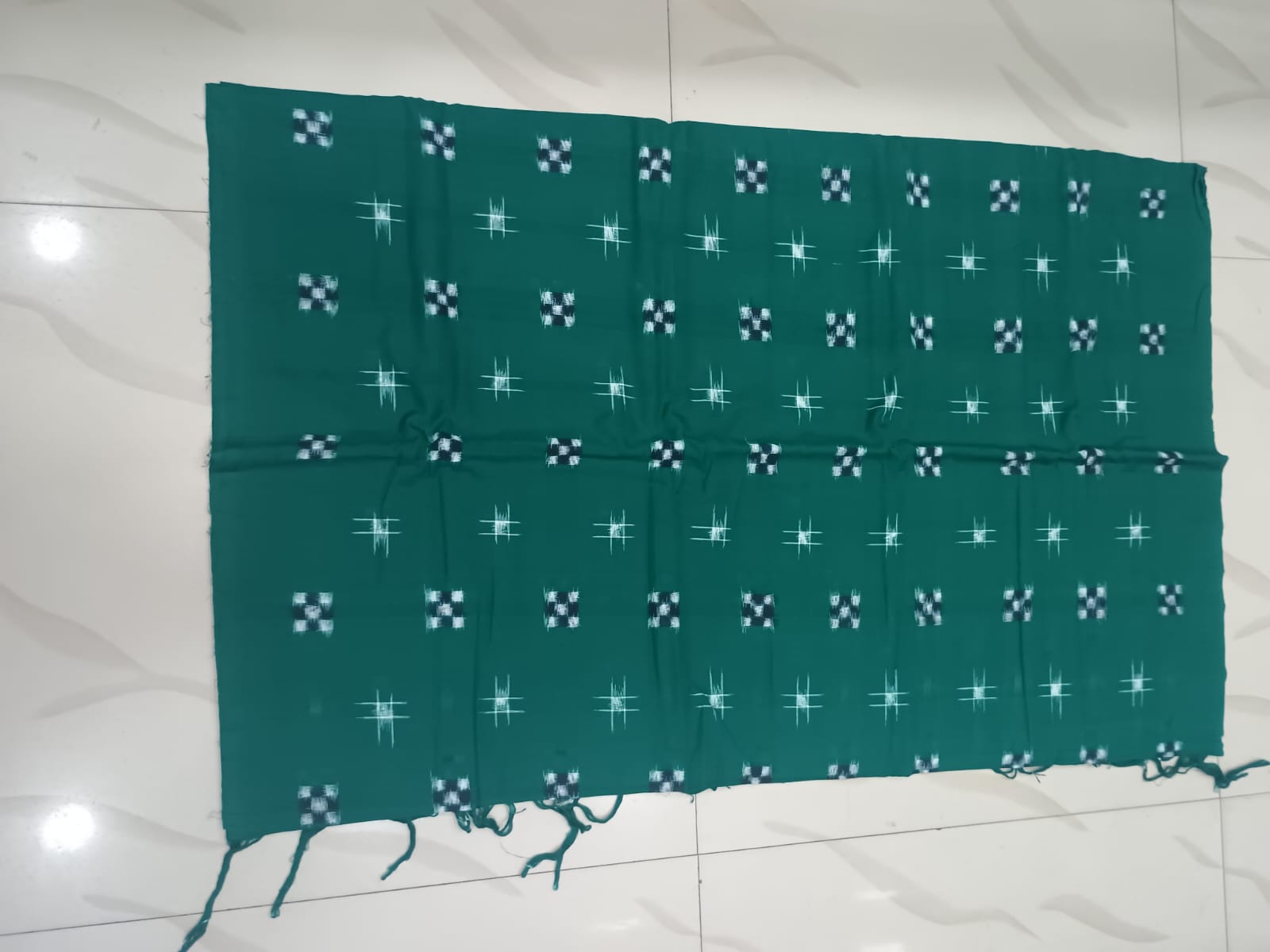 Green White Mini Pasapali Ikat Design Sambalpuri Fabrics