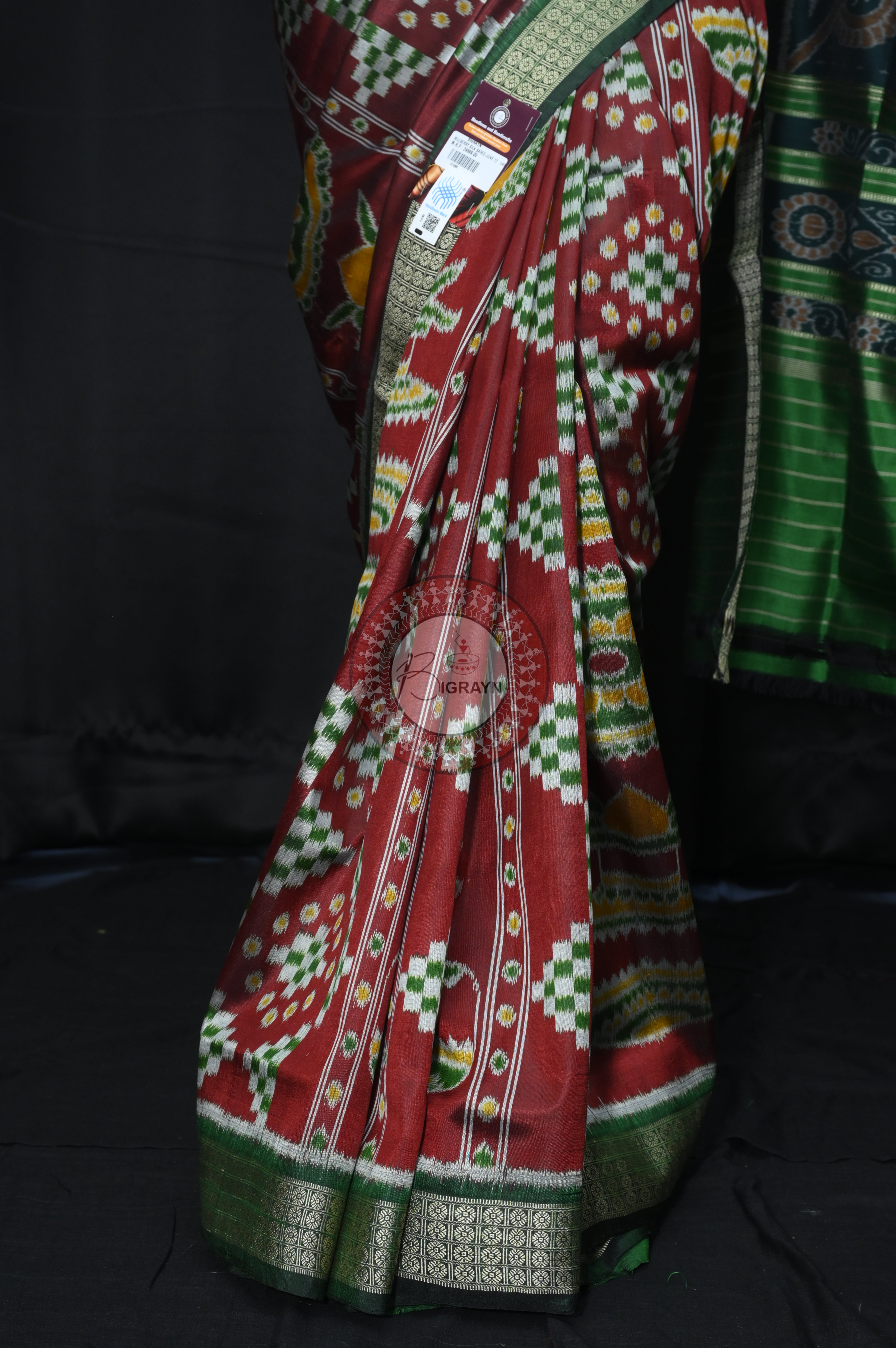 Maroon Green Pasapali And Kalashi Mulberry Silk Saree
