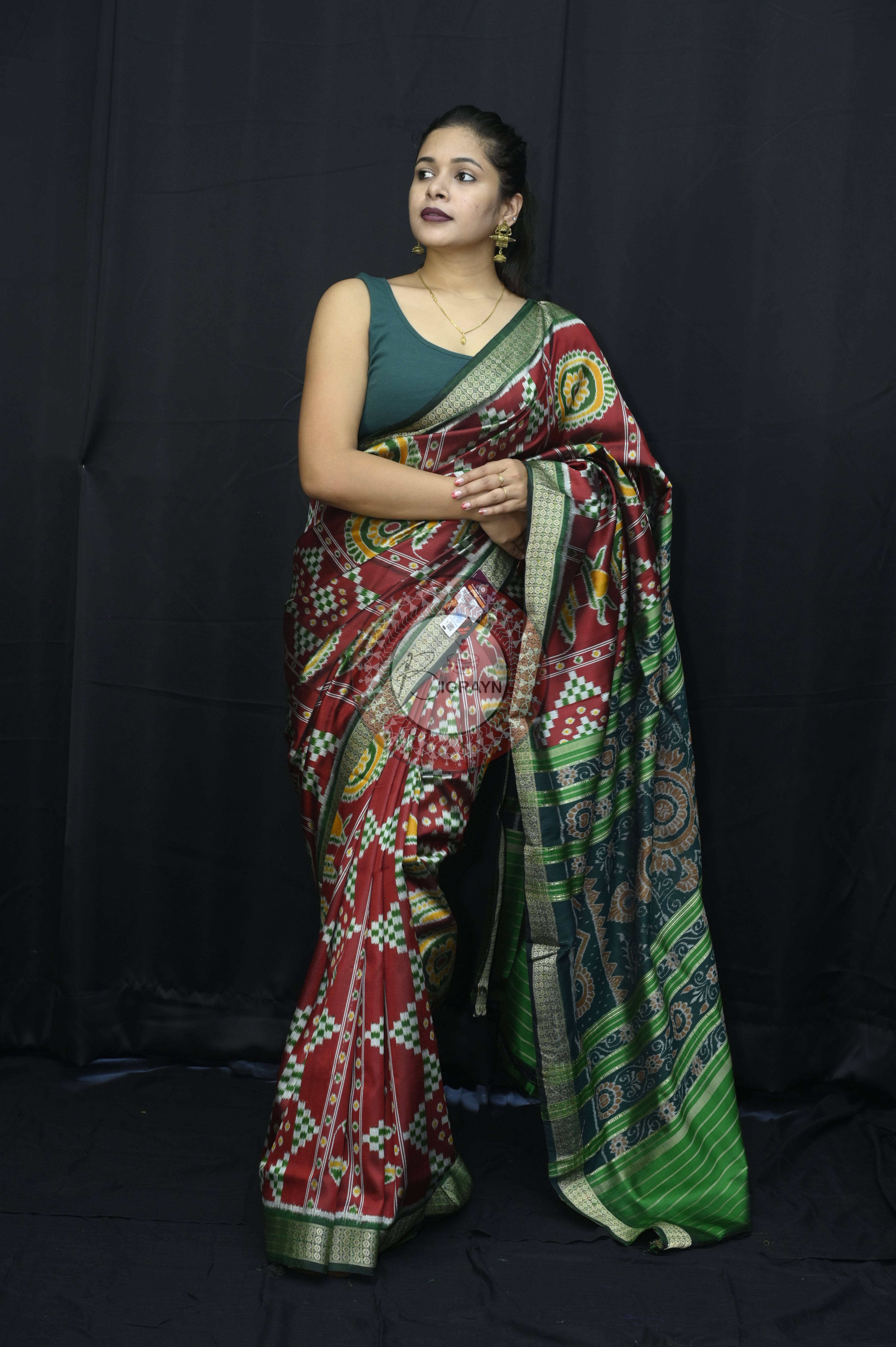 Maroon Green Pasapali And Kalashi Mulberry Silk Saree