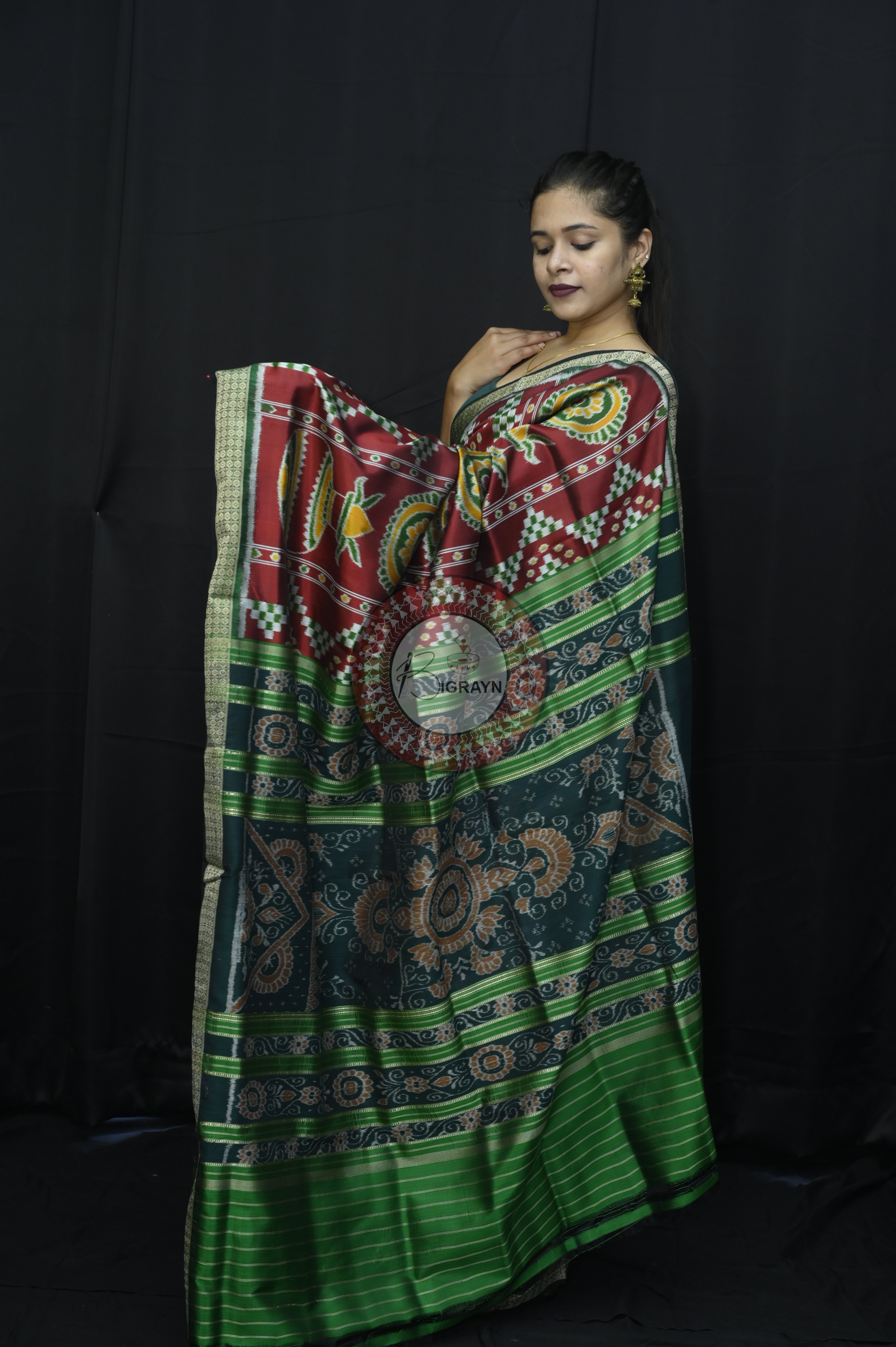 Maroon Green Pasapali And Kalashi Mulberry Silk Saree