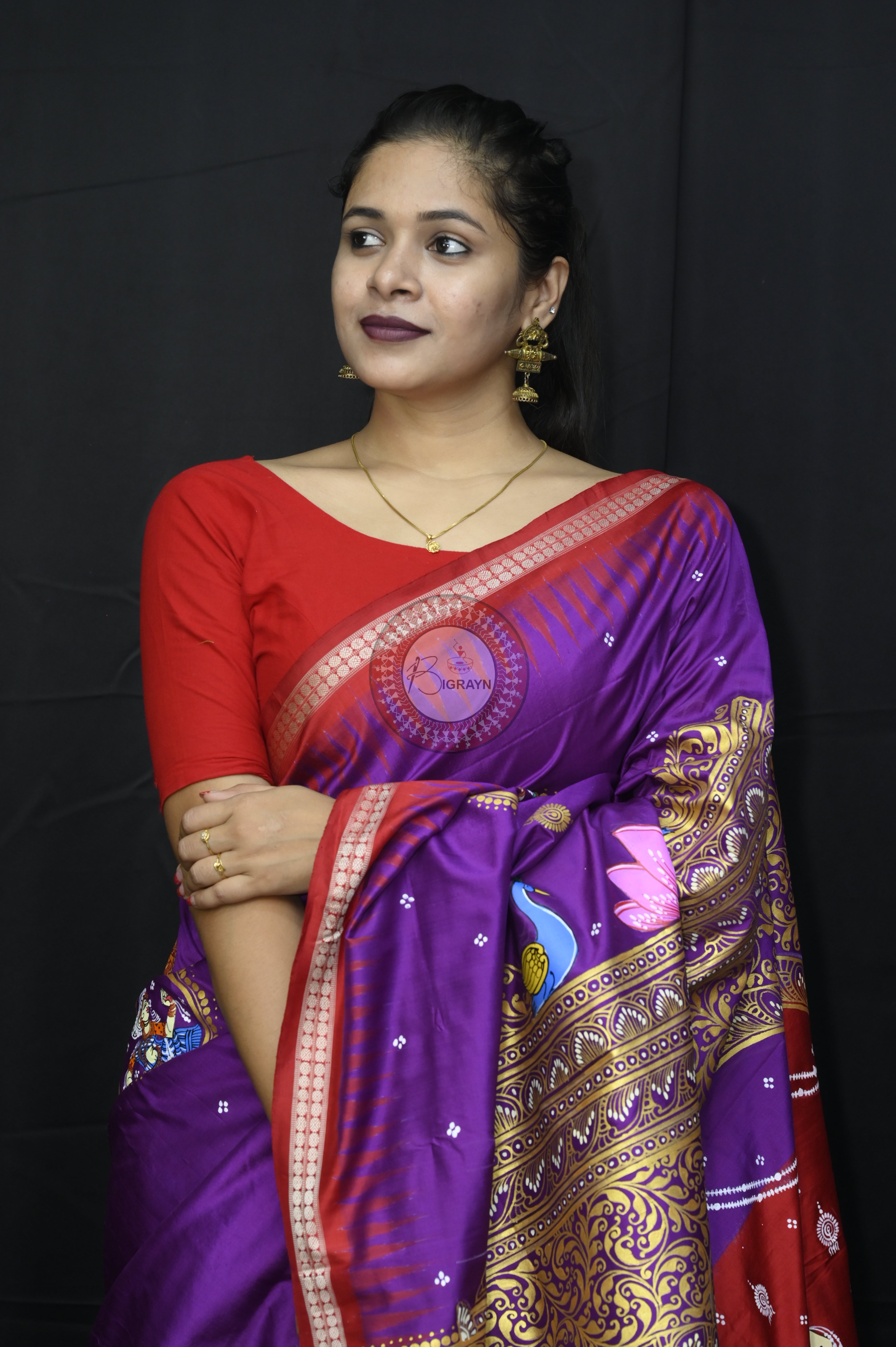 Purple Red Odishi Dancer Theme Pattachitra Sambalpuri Silk Saree