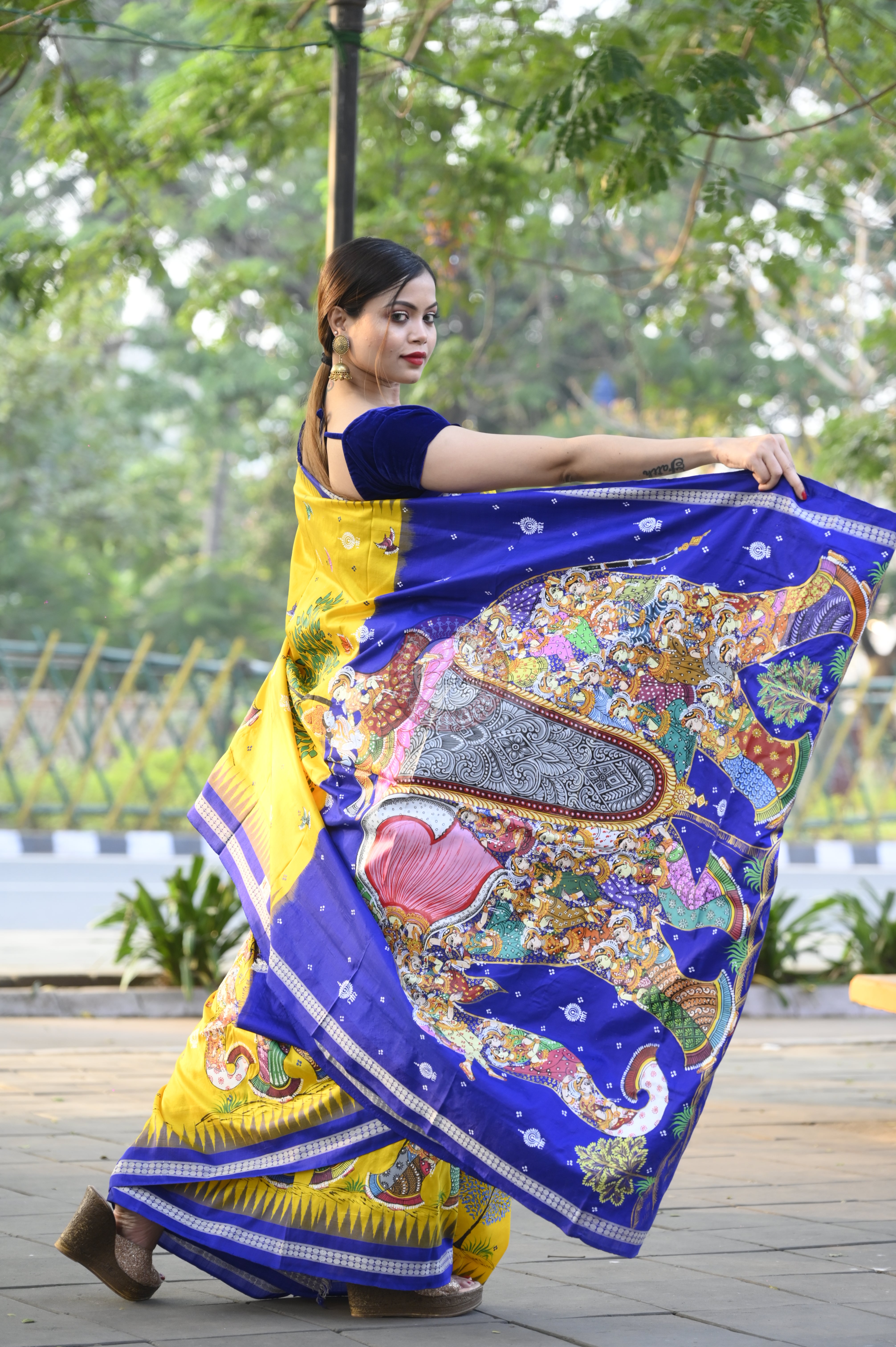 Yellow Blue Full Body 7 Figure Kandarp Hasti Theme Pattachitra Sambalpuri Silk Saree
