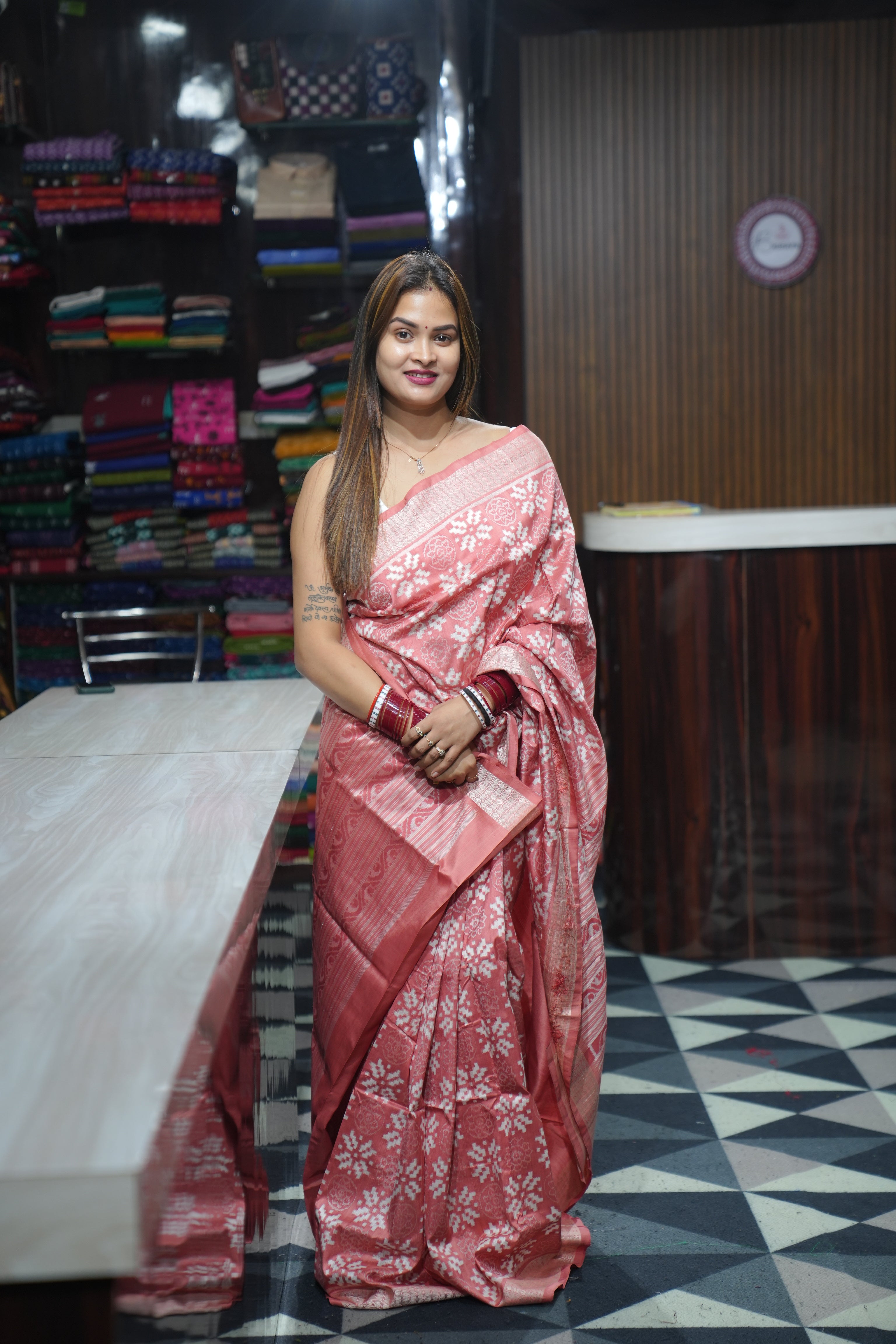 Peach Pink Flower Design Natural Dye Sambalpuri Silk Saree